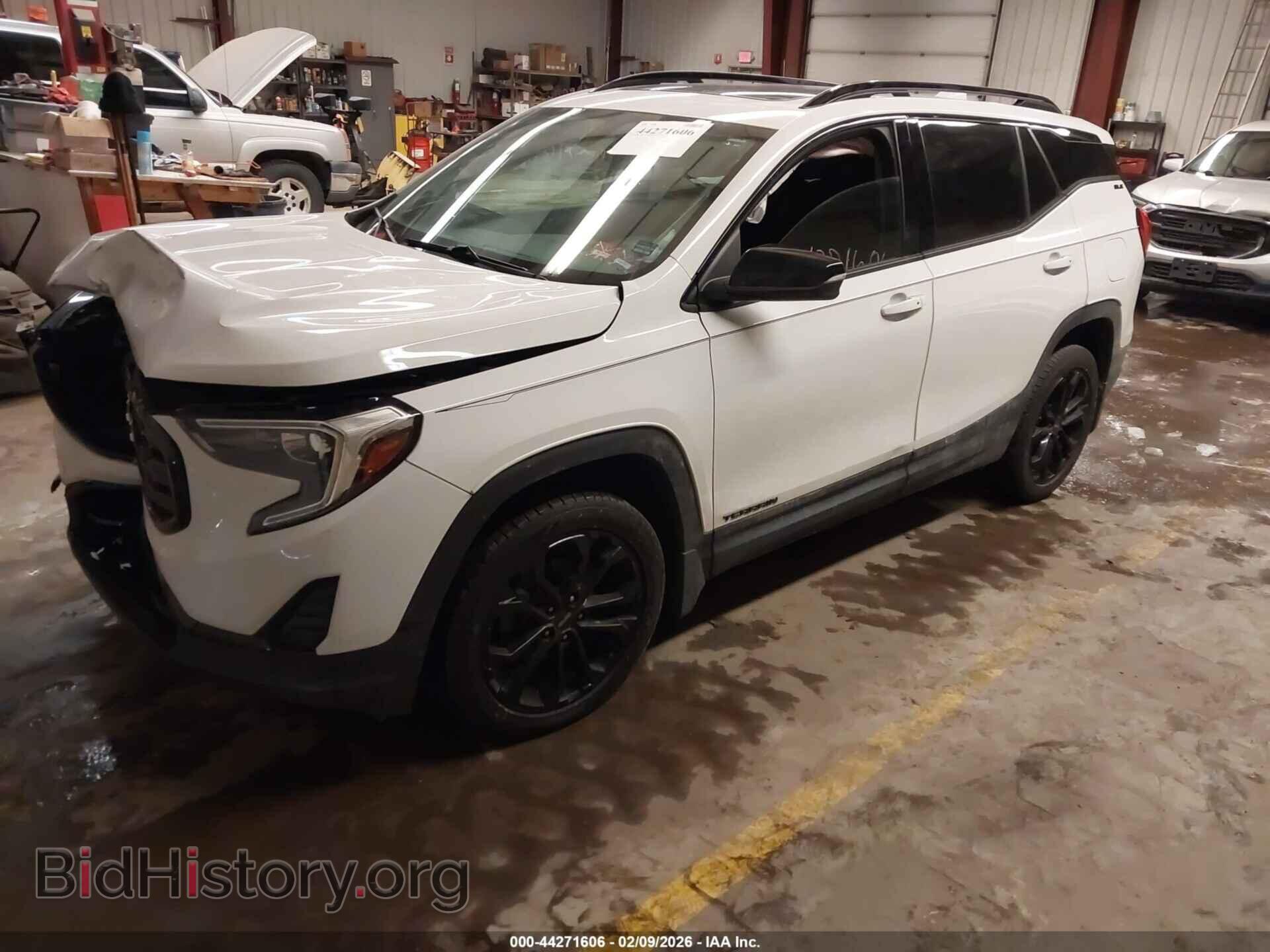 2019 GMC TERRAIN - VIN: 3GKALTEV8KL268144 - Фото 2