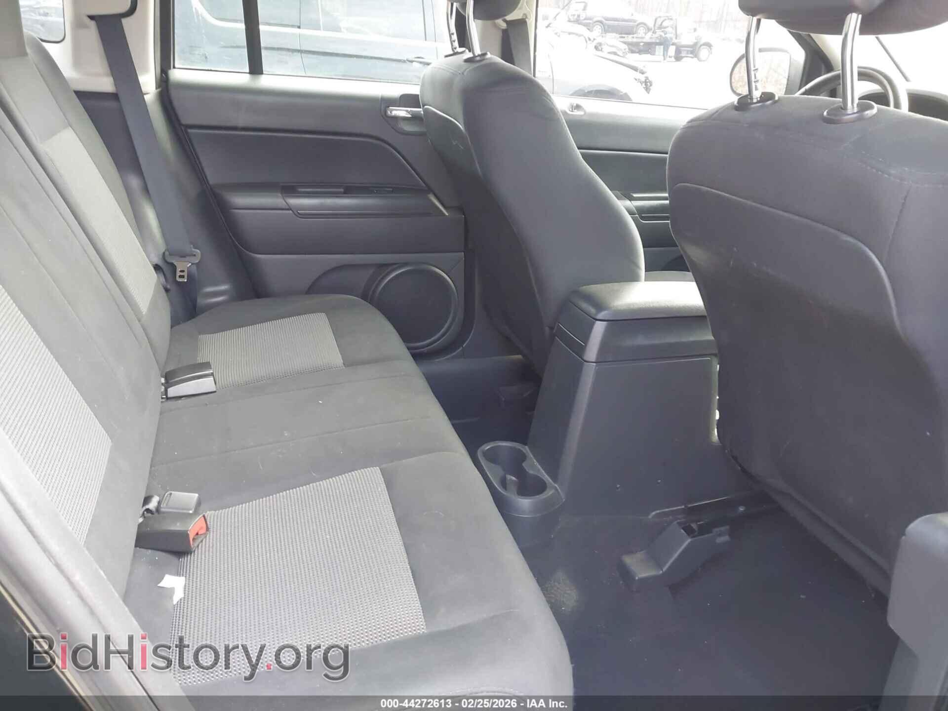 2011 JEEP COMPASS - VIN: 1J4NF1FB6BD218971 - Photo 8