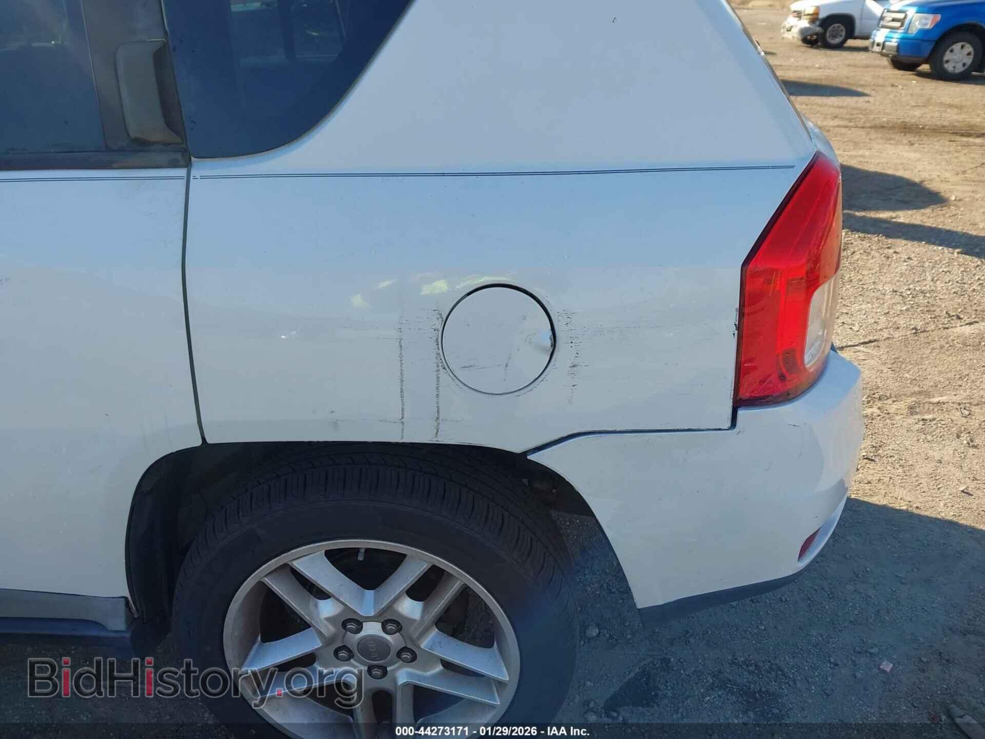 2011 JEEP COMPASS - VIN: 1J4NT5FB2BD137840 - Photo 6