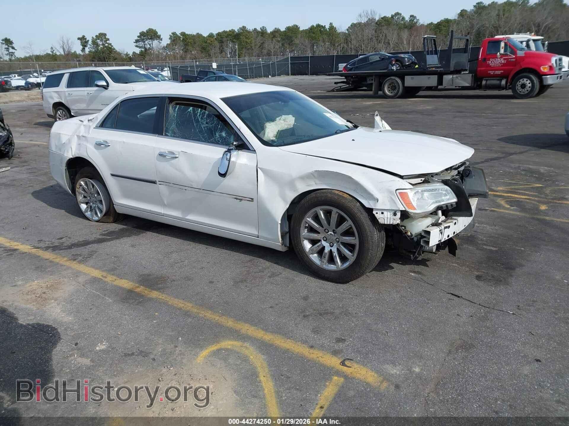 Фотография 2C3CA6CTXBH528568 - CHRYSLER 300C 2011