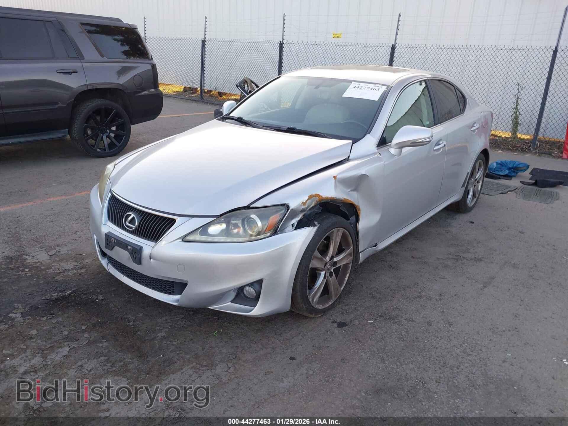 2011 LEXUS IS 250 - VIN: JTHBF5C23B5135138 - Фото 2