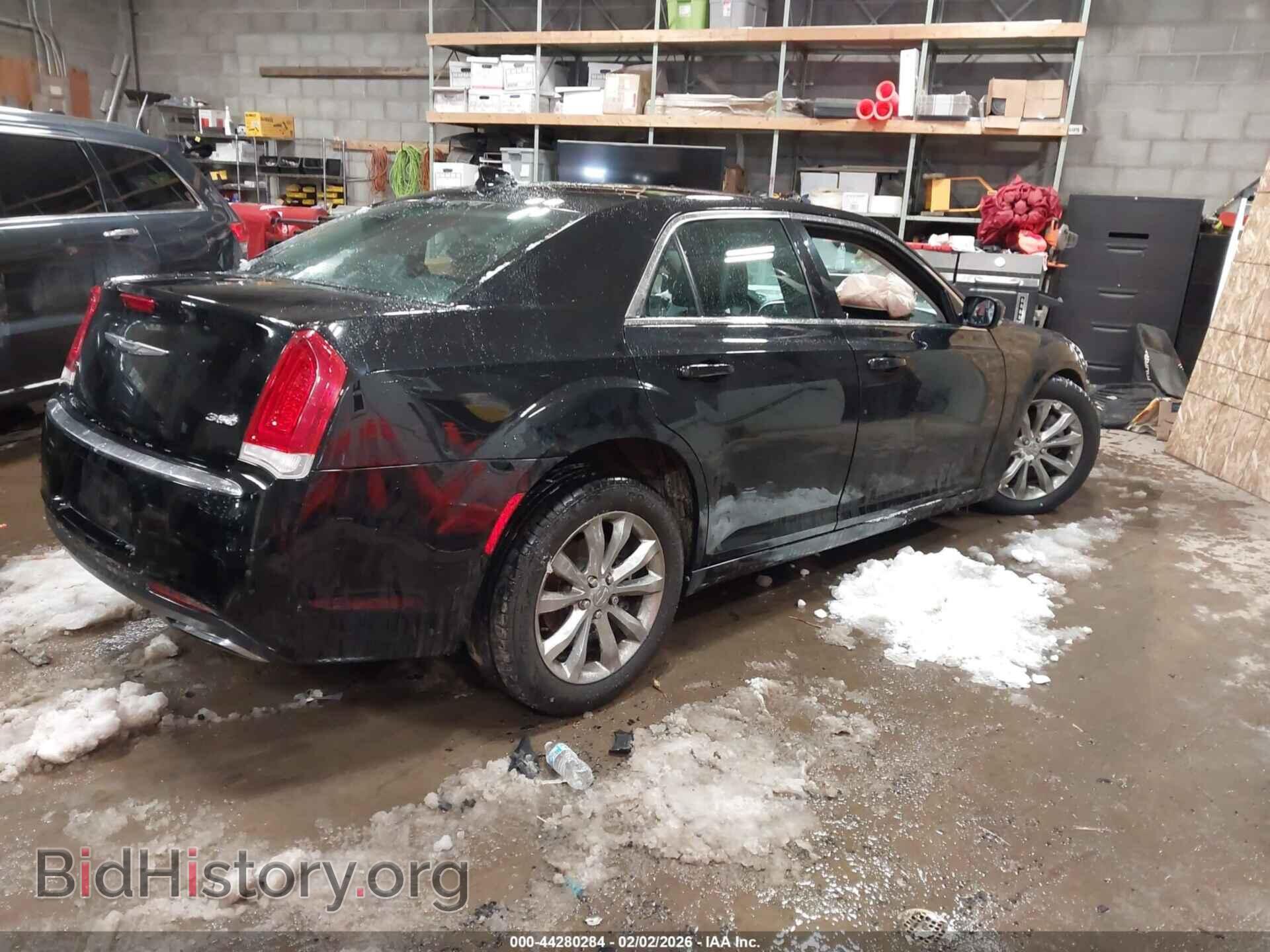 2015 CHRYSLER 300 - VIN: 2C3CCARG5FH782346 - Фото 4