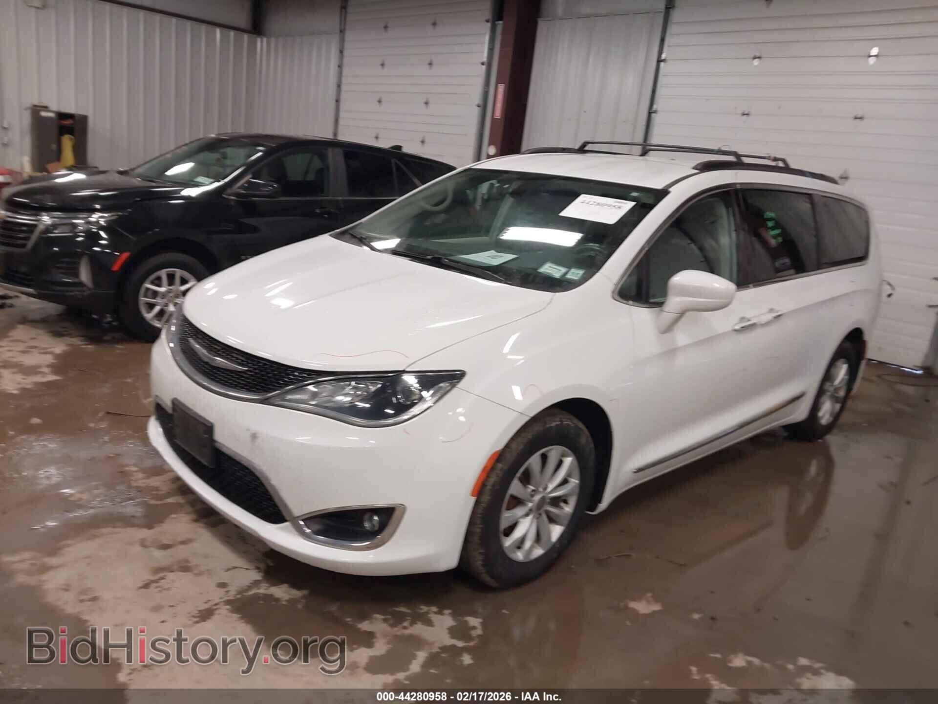 2017 CHRYSLER PACIFICA - VIN: 2C4RC1BG4HR527202 - Фото 2