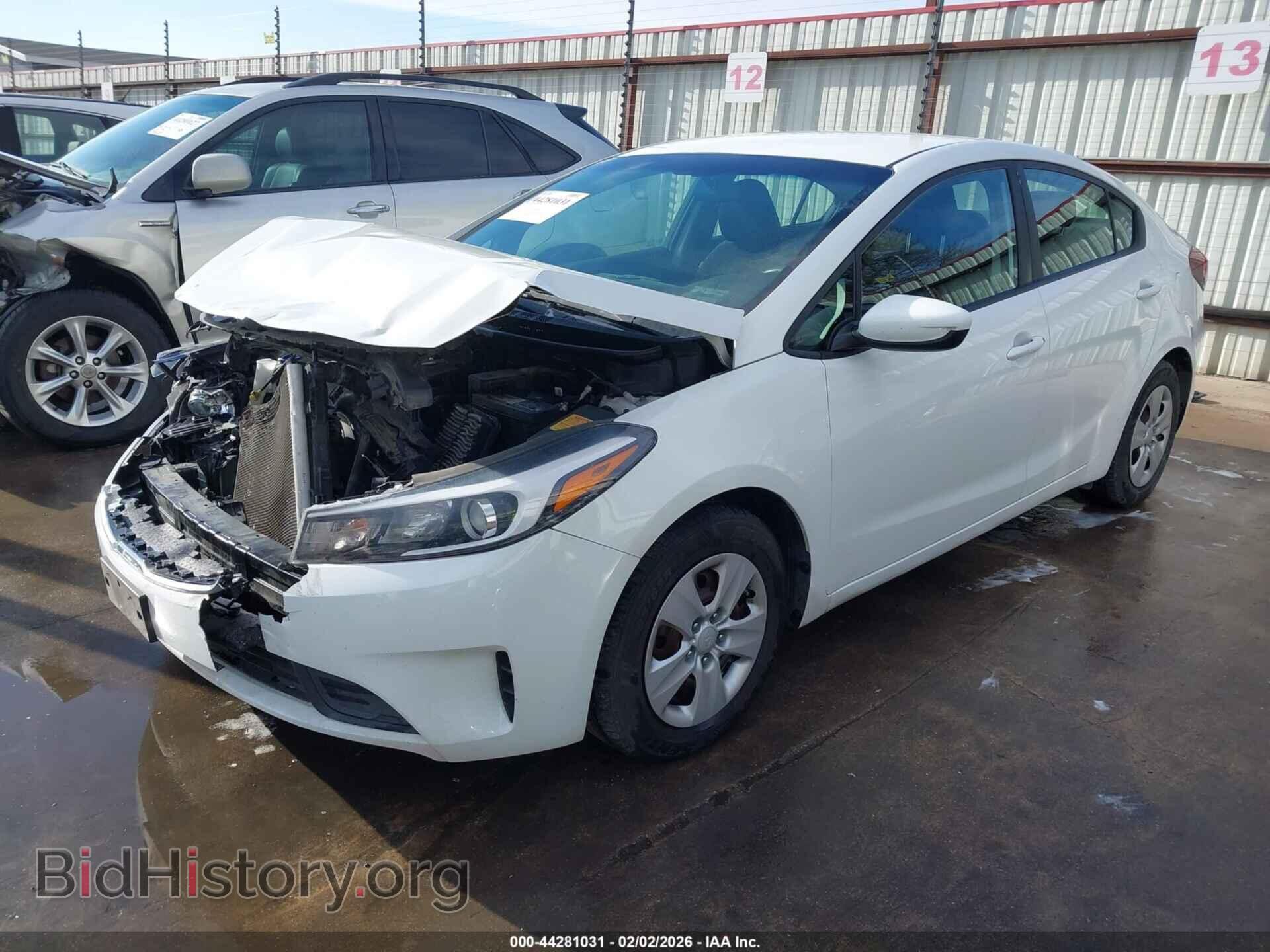 2018 KIA FORTE - VIN: 3KPFK4A73JE242555 - Фото 2