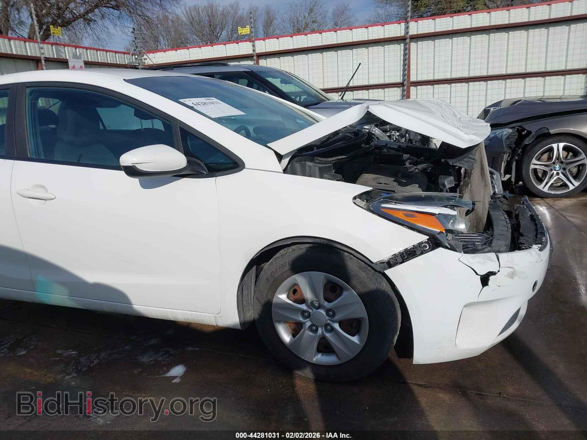 2018 KIA FORTE - VIN: 3KPFK4A73JE242555 - Фото 18