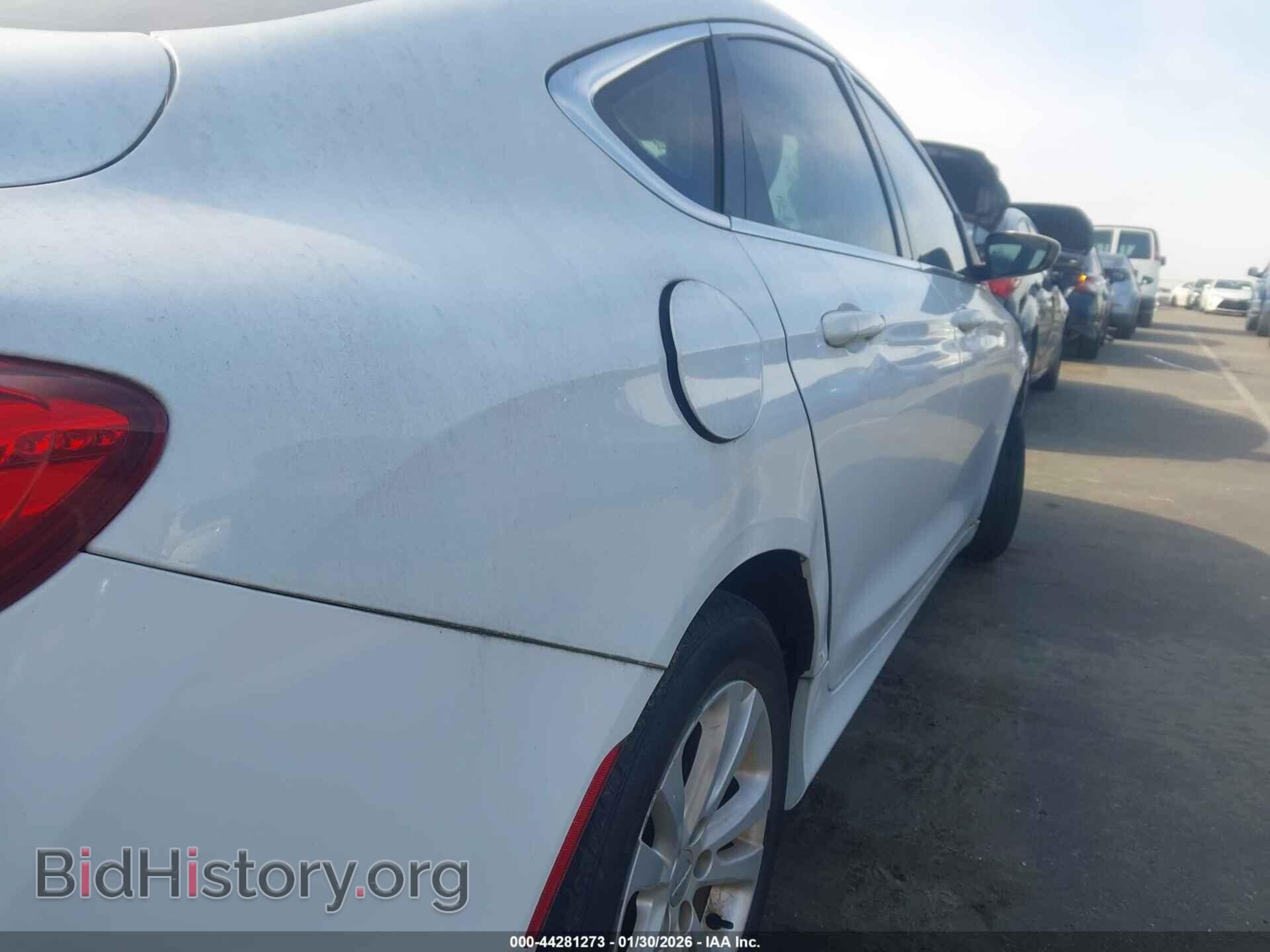 2016 CHRYSLER 200 - VIN: 1C3CCCFB0GN193928 - Фото 6