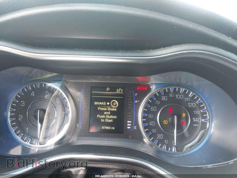 2016 Chrysler 200 (VIN 1C3CCCFB0GN193928) — фото 7 из 11