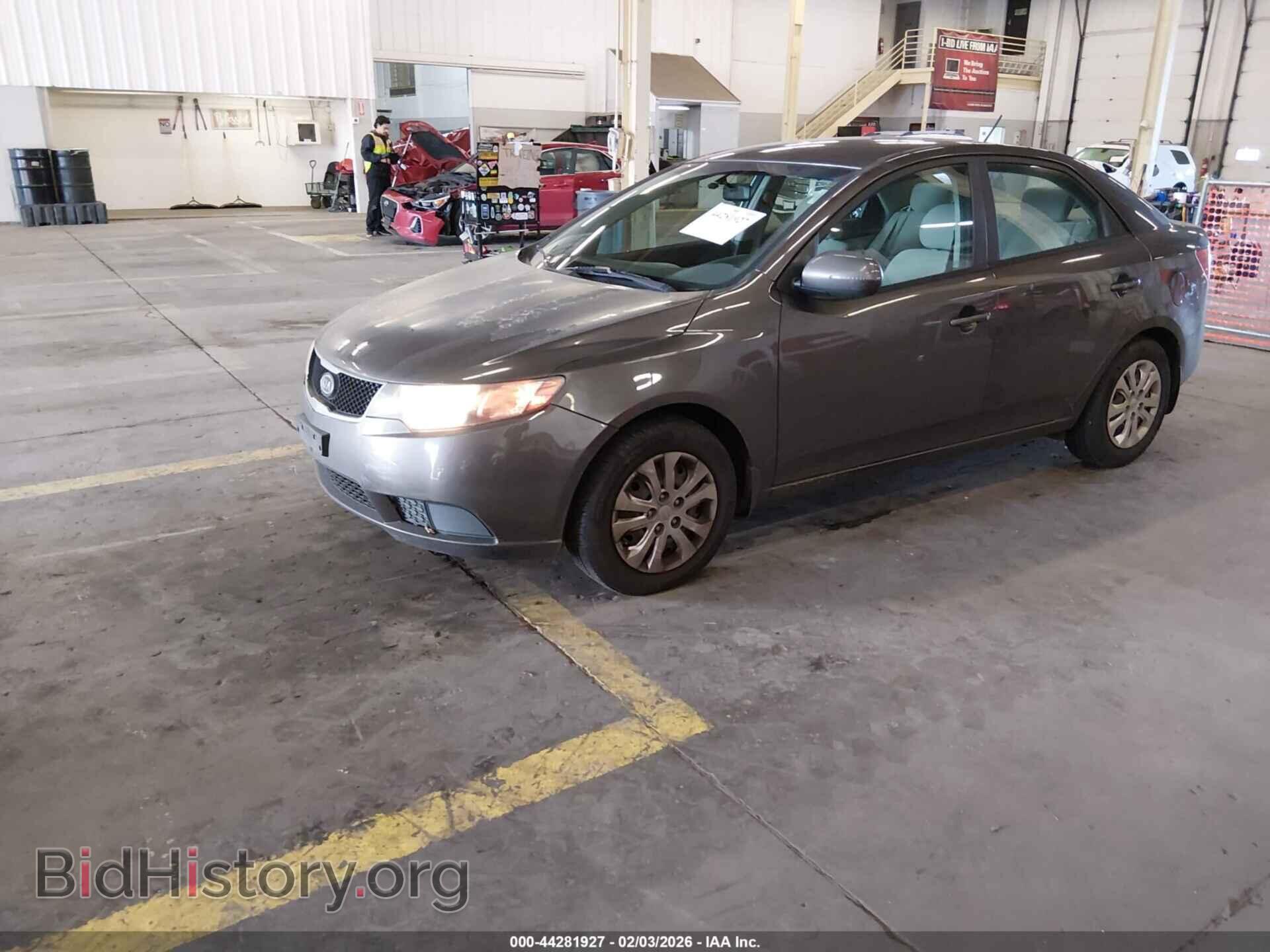 2011 KIA FORTE - VIN: KNAFU4A25B5424685 - Фото 2
