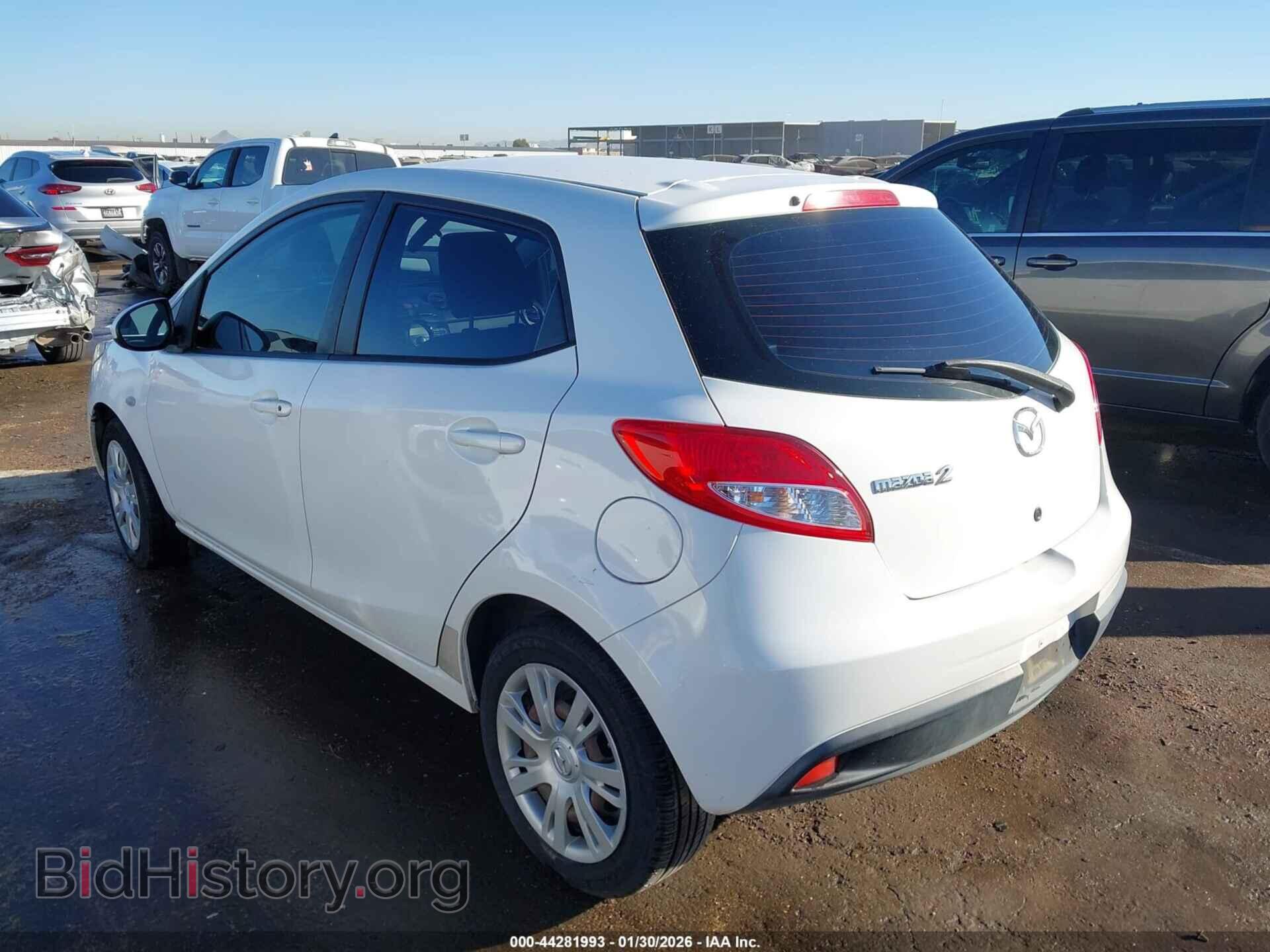 2014 MAZDA MAZDA2 - VIN: JM1DE1KZ8E0182770 - Фото 3