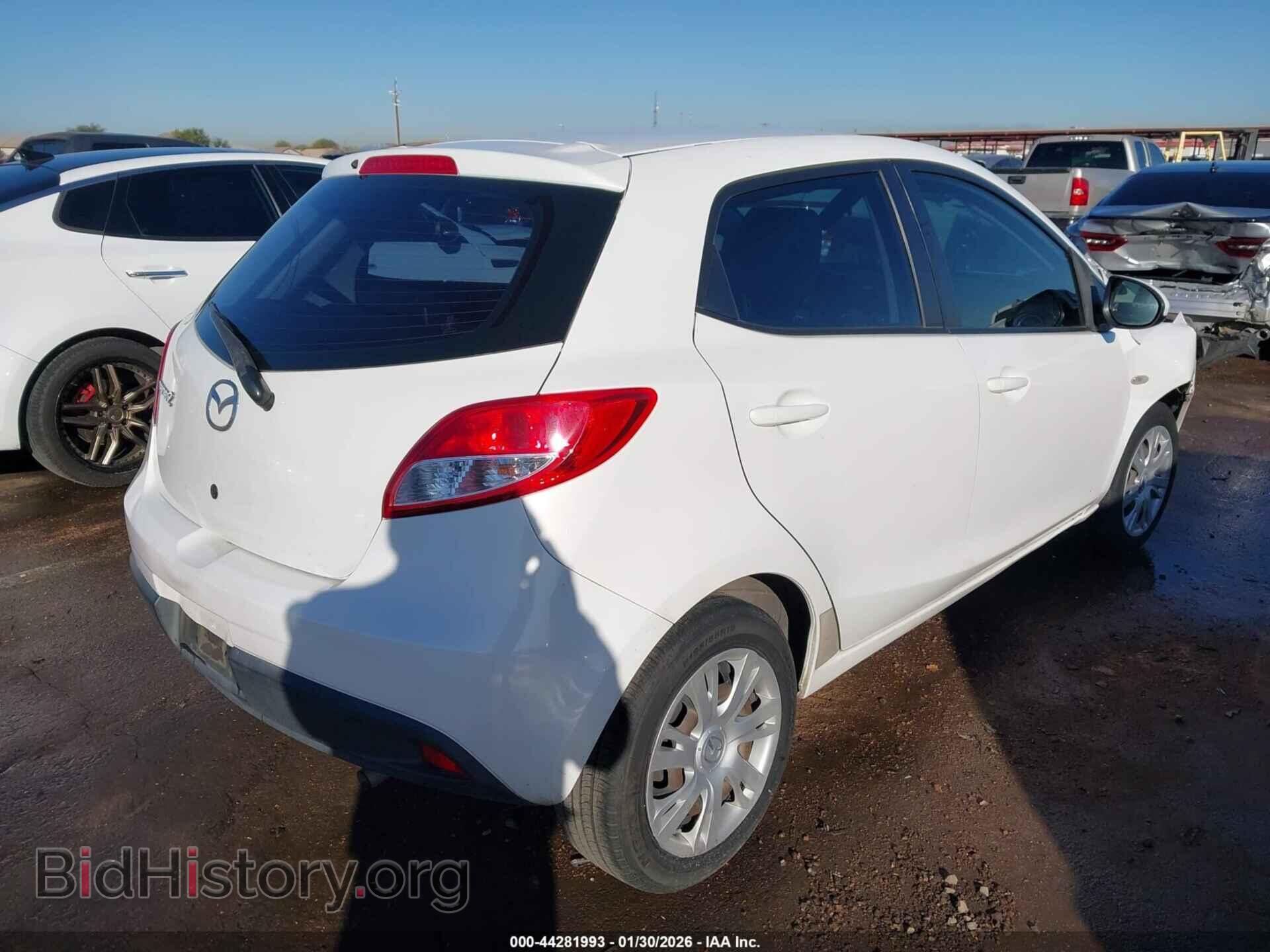 2014 MAZDA MAZDA2 - VIN: JM1DE1KZ8E0182770 - Фото 4