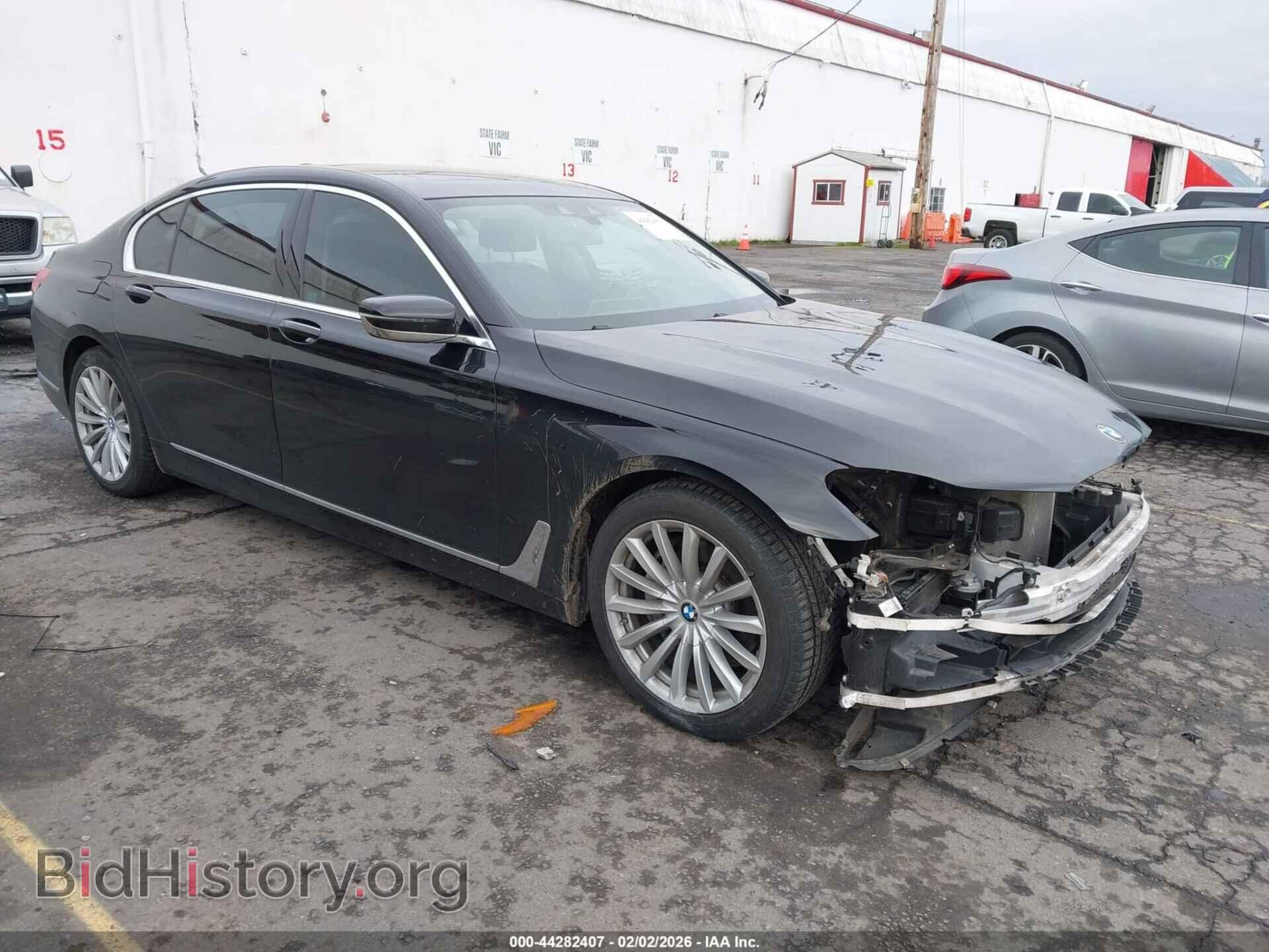 Фотография WBA7E2C53GG738828 - BMW 740I 2016