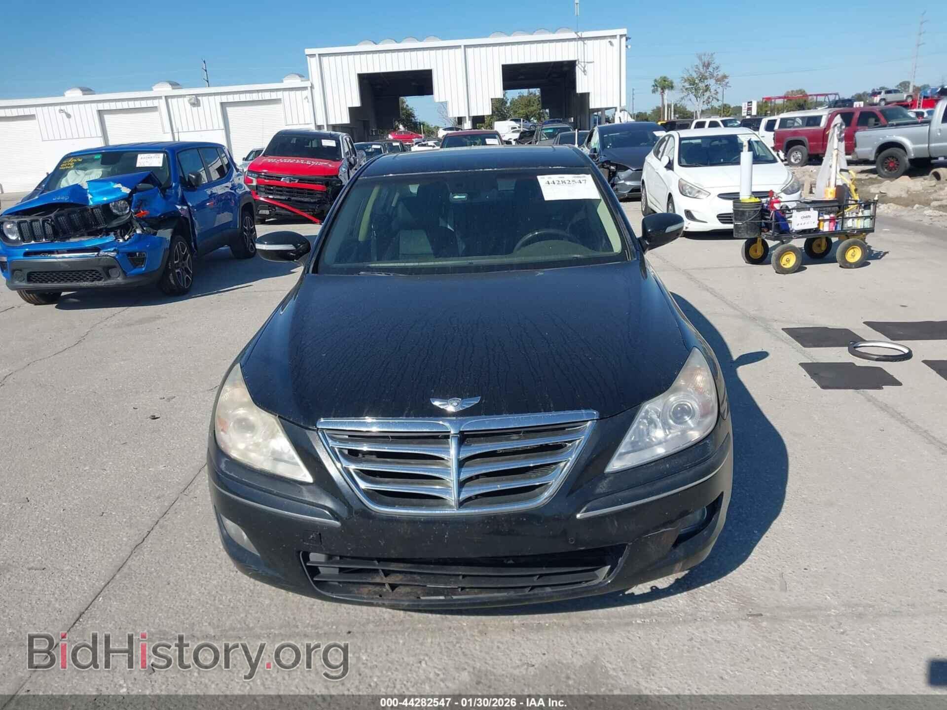 2011 HYUNDAI GENESIS - VIN: KMHGC4DF3BU140210 - Фото 12