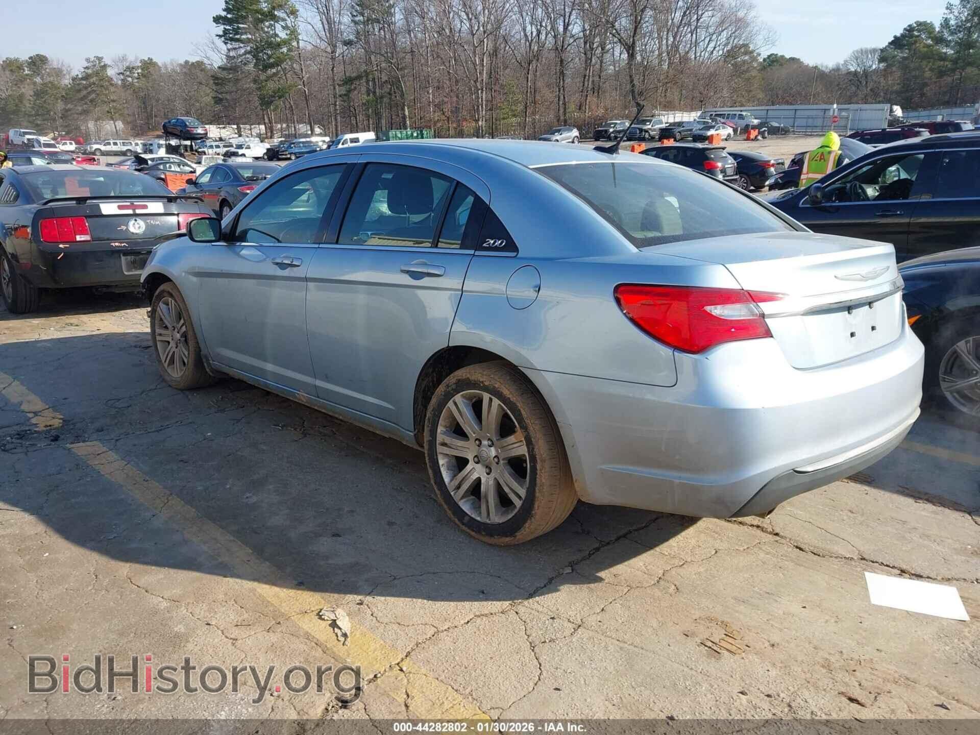 2012 CHRYSLER 200 - VIN: 1C3CCBBGXCN160621 - Фото 3