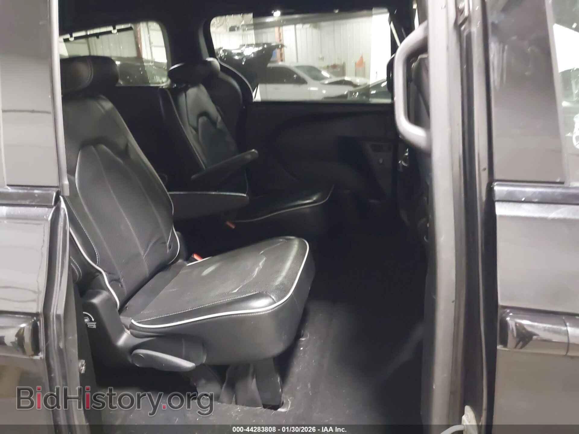 2019 CHRYSLER PACIFICA - VIN: 2C4RC1GG6KR541232 - Photo 8