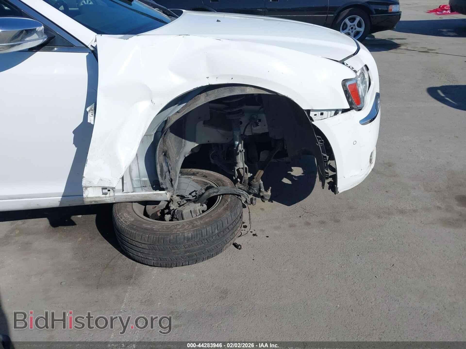 2013 CHRYSLER 300C - VIN: 2C3CCAET3DH504819 - Фото 6
