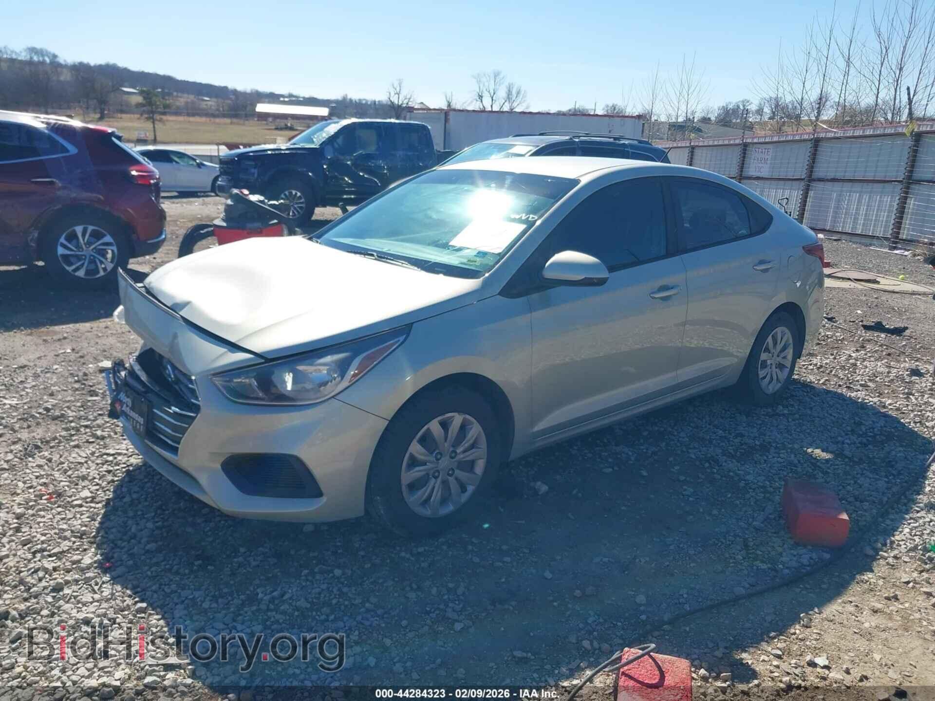2019 HYUNDAI ACCENT - VIN: 3KPC24A36KE050077 - Фото 2
