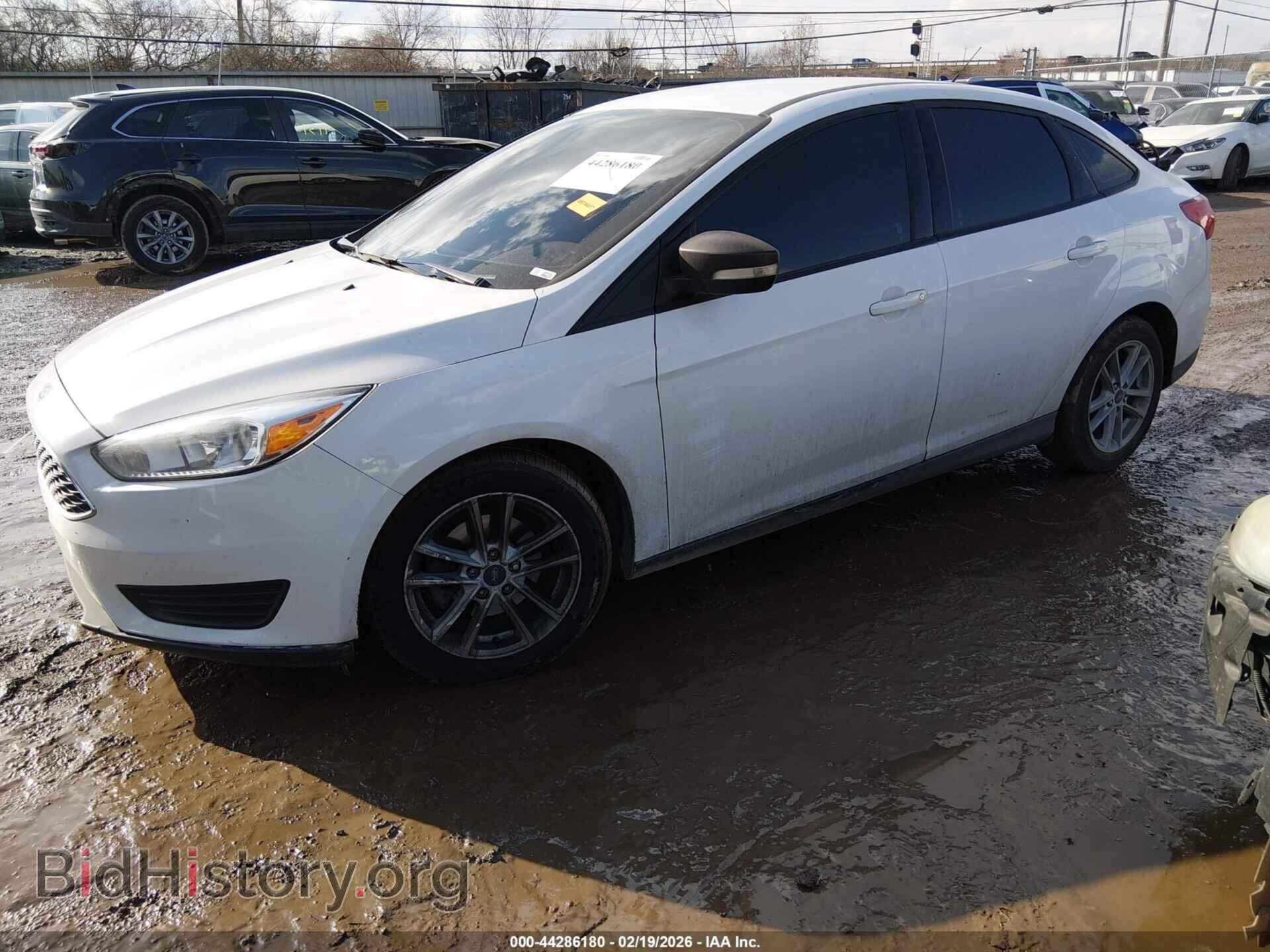 2017 FORD FOCUS - VIN: 1FADP3F2XHL218888 - Фото 2