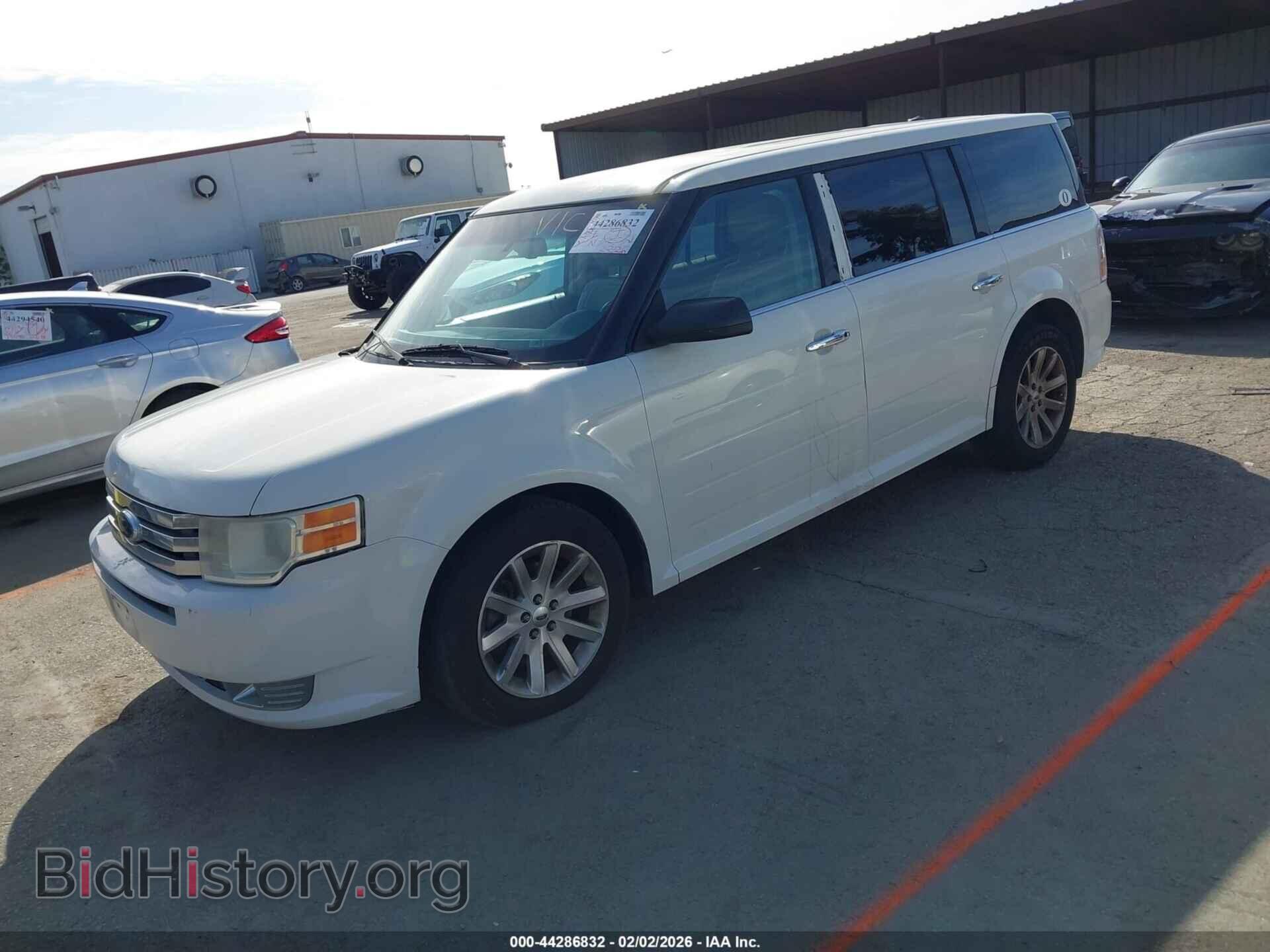 2009 FORD FLEX - VIN: 2FMEK62C49BB08705 - Photo 2