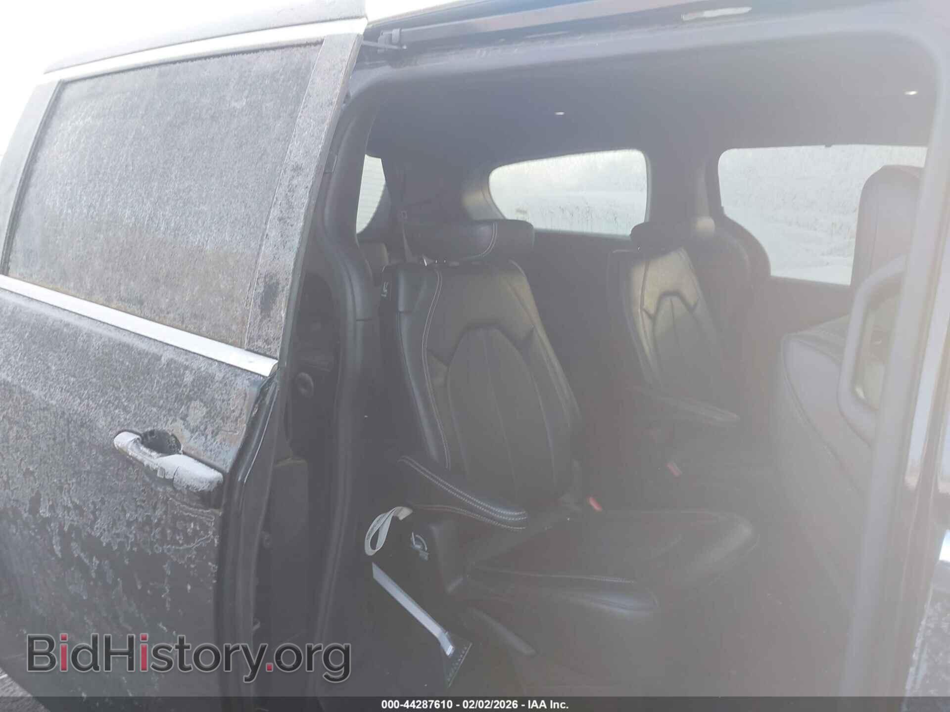 2025 CHRYSLER PACIFICA - VIN: 2C4RC1BG6SR574609 - Photo 8
