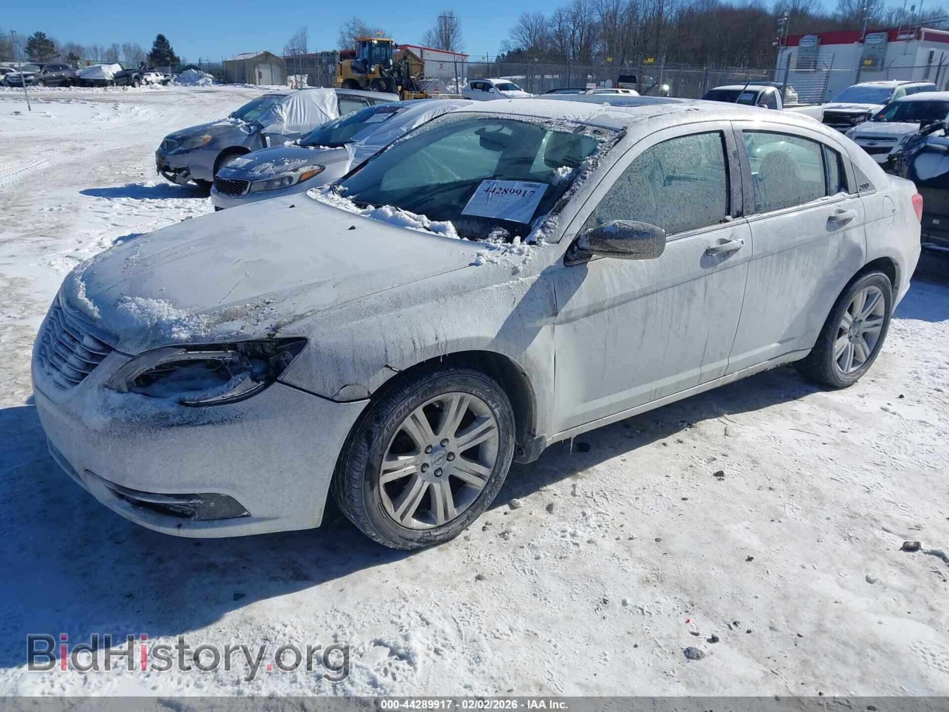 2013 CHRYSLER 200 - VIN: 1C3CCBBB8DN627444 - Фото 2