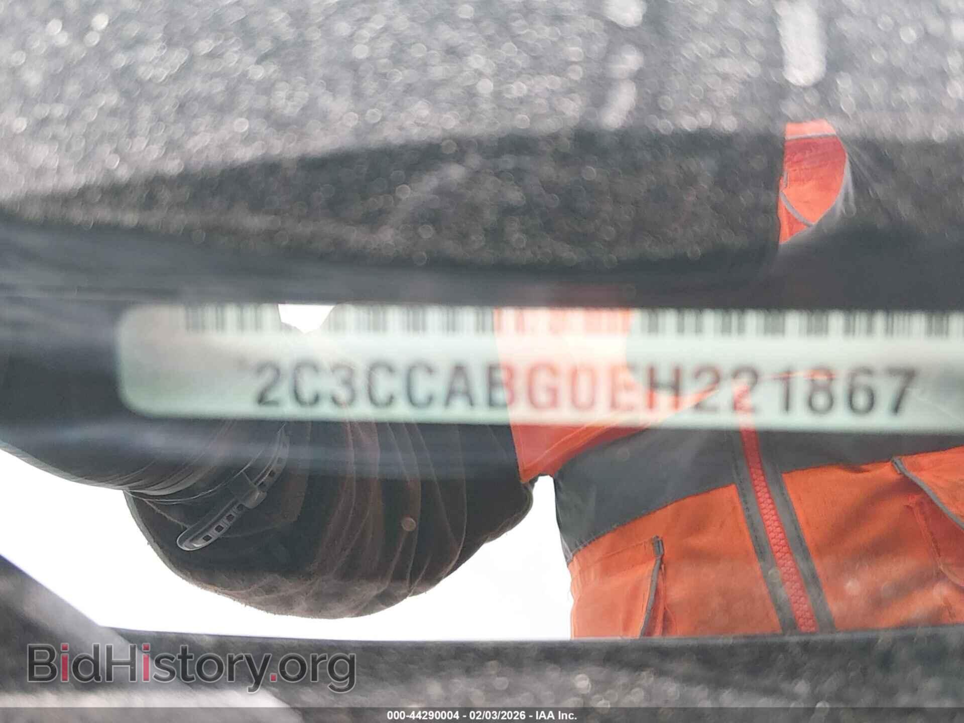 2014 CHRYSLER 300 - VIN: 2C3CCABG0EH221867 - Фото 9