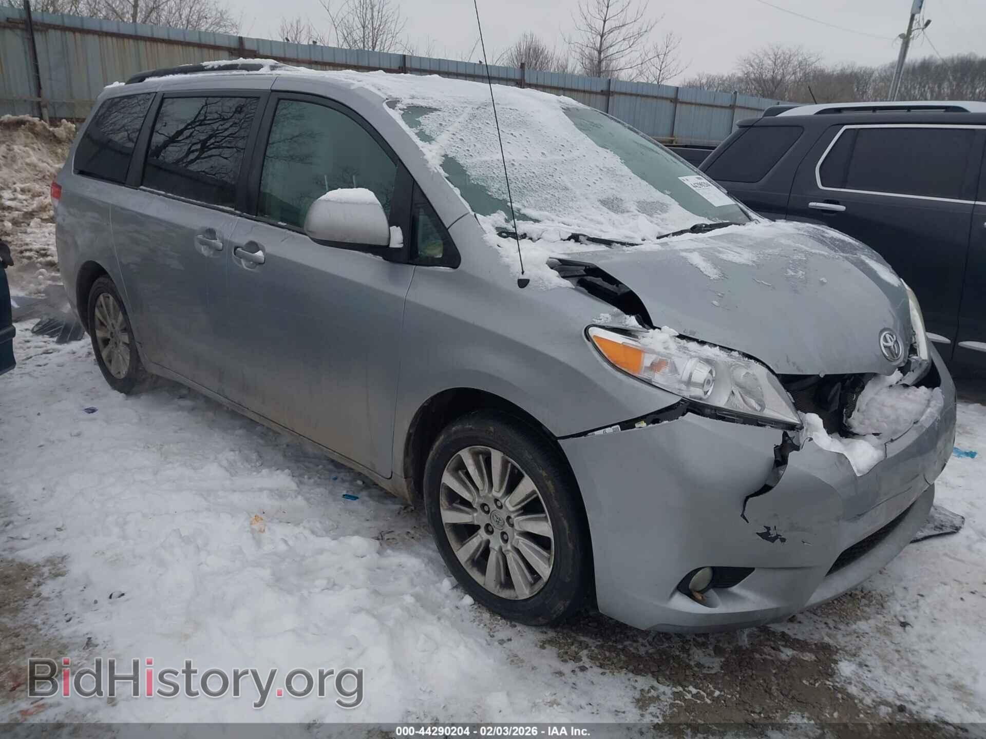 Photo 5TDDK3DC2ES092394 - TOYOTA SIENNA 2014