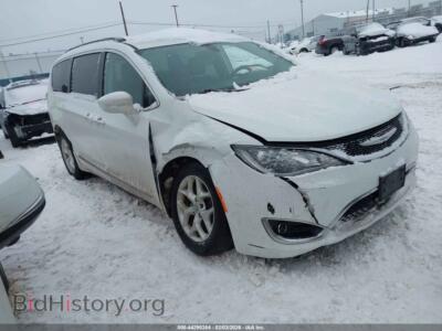 2017 Chrysler PACIFICA Touring-L, white — VIN 2C4RC1BGXHR820926, IAAI