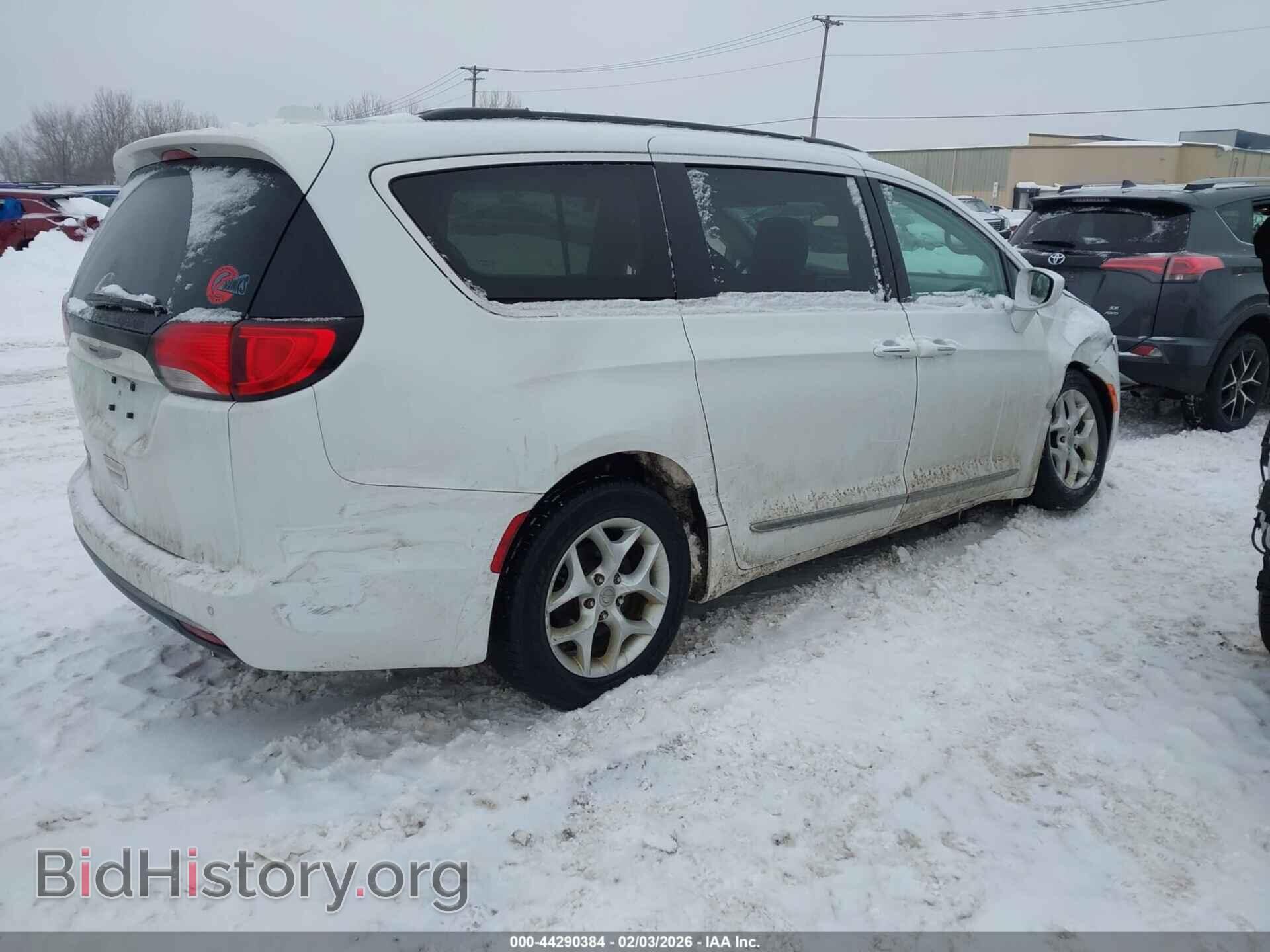 2017 CHRYSLER PACIFICA - VIN: 2C4RC1BGXHR820926 - Фото 4