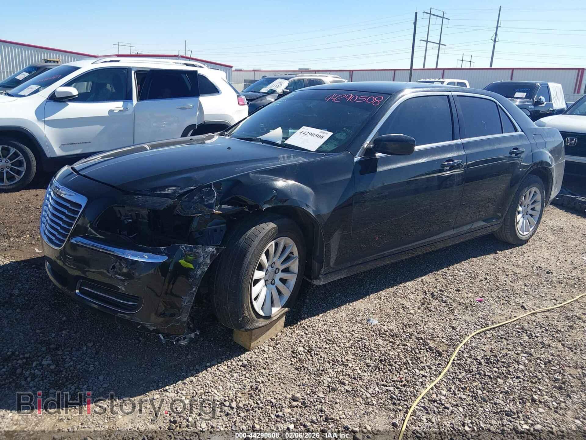 2012 CHRYSLER 300 - VIN: 2C3CCAAG9CH277790 - Photo 2