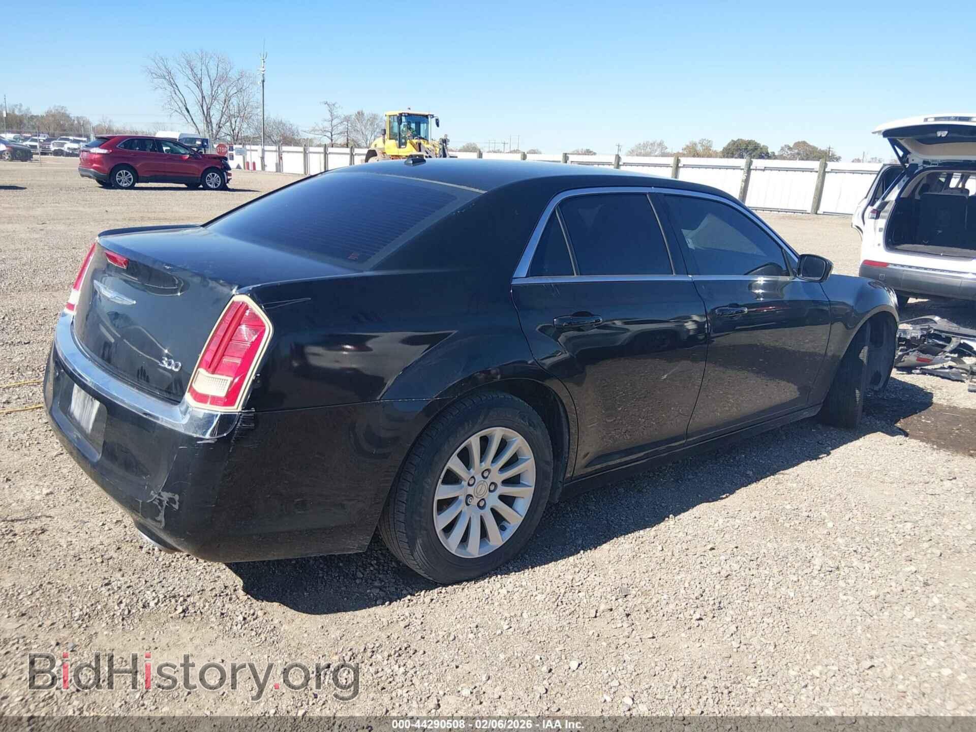 2012 CHRYSLER 300 - VIN: 2C3CCAAG9CH277790 - Photo 4