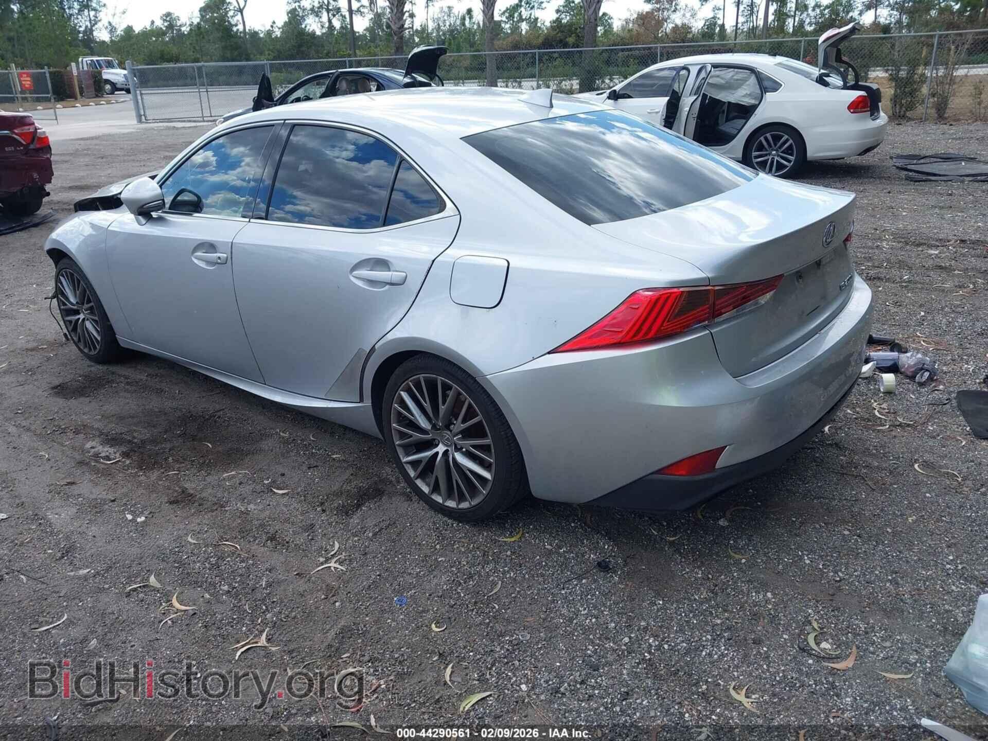 2017 LEXUS IS 200T - VIN: JTHBA1D21H5055593 - Фото 3
