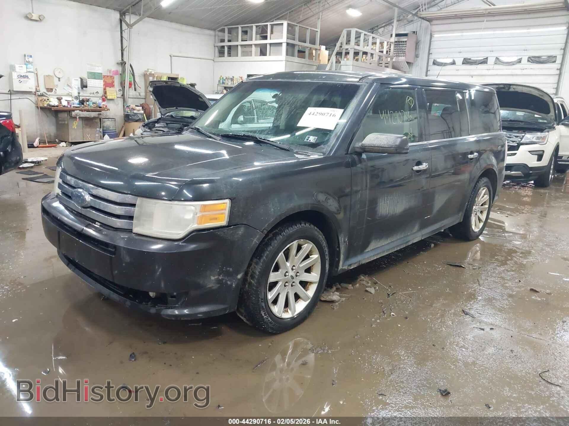 2010 FORD FLEX - VIN: 2FMGK5CCXABA25074 - Photo 2