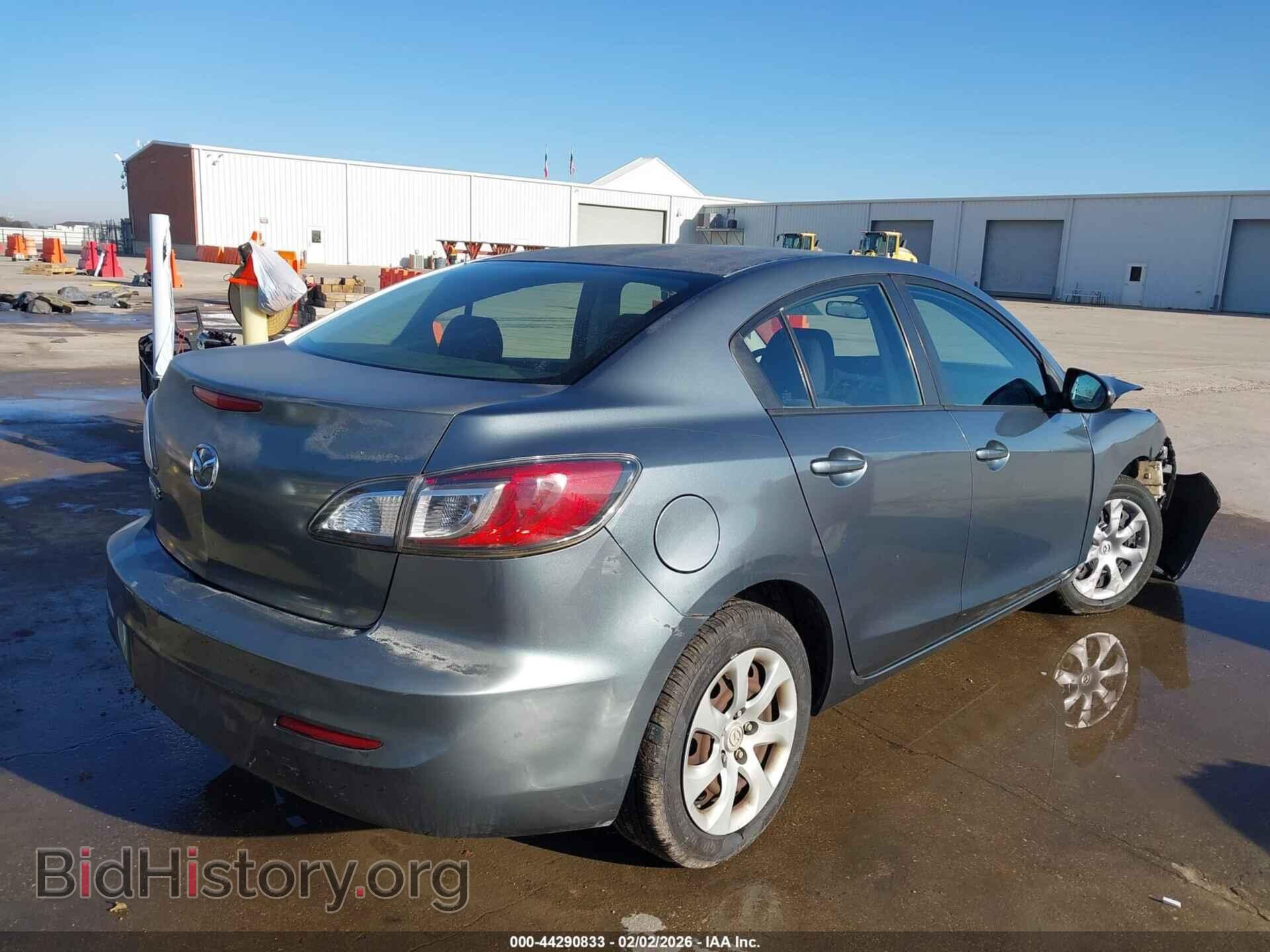 2013 MAZDA MAZDA3 - VIN: JM1BL1TF9D1746193 - Фото 4
