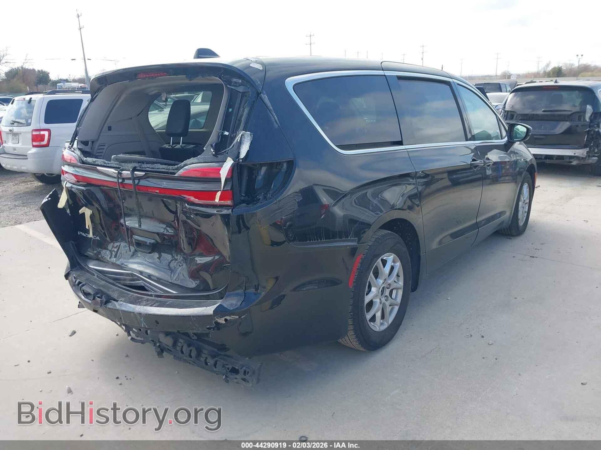 2024 CHRYSLER PACIFICA - VIN: 2C4RC1BGXRR148836 - Фото 4