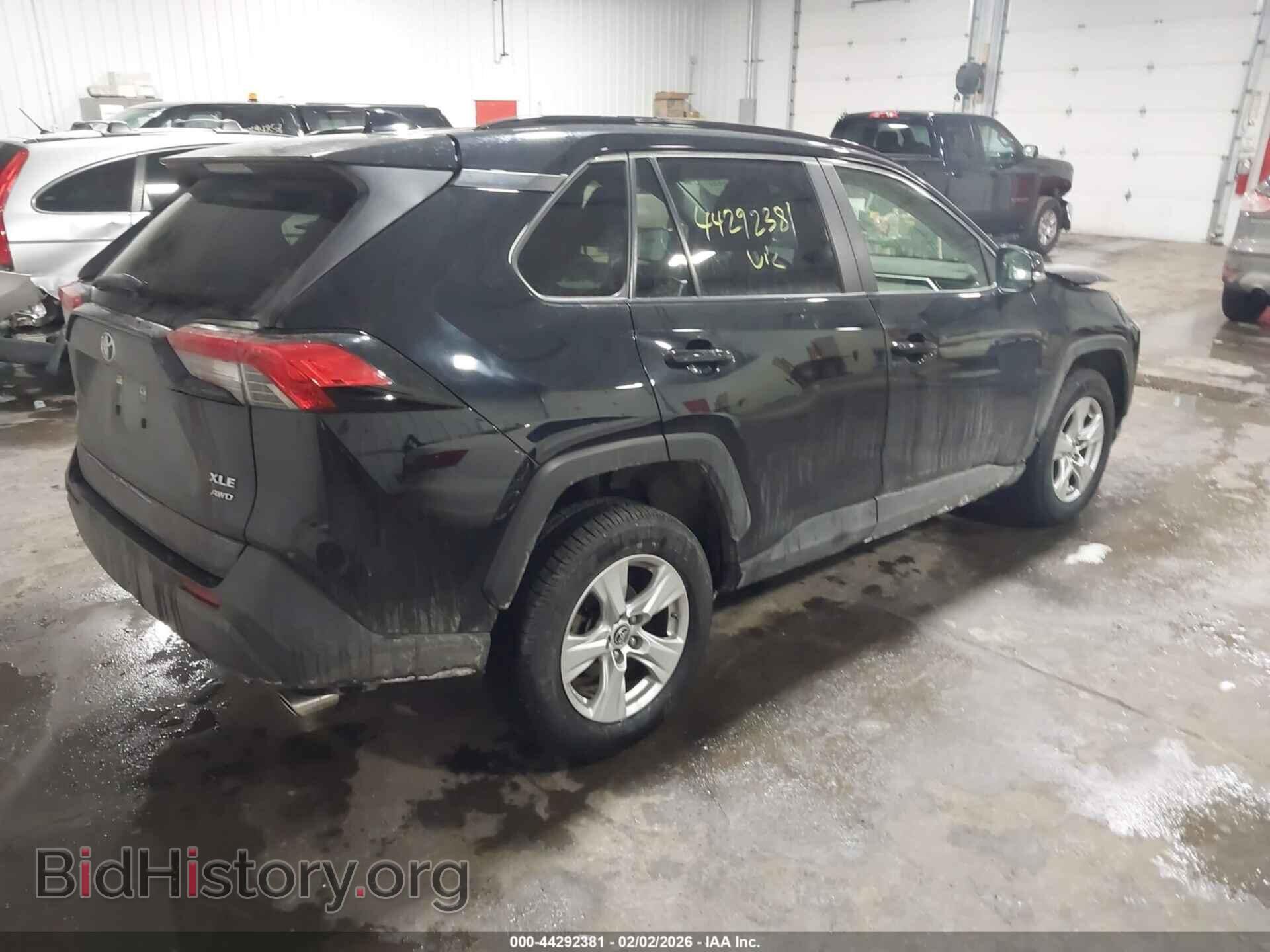 2019 TOYOTA RAV4 - VIN: JTMP1RFV6KJ005204 - Фото 4