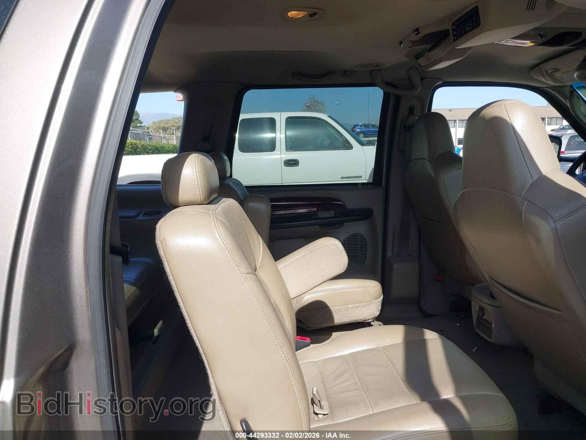 2005 FORD EXCURSION - VIN: 1FMSU43P85EA23061 - Photo 8