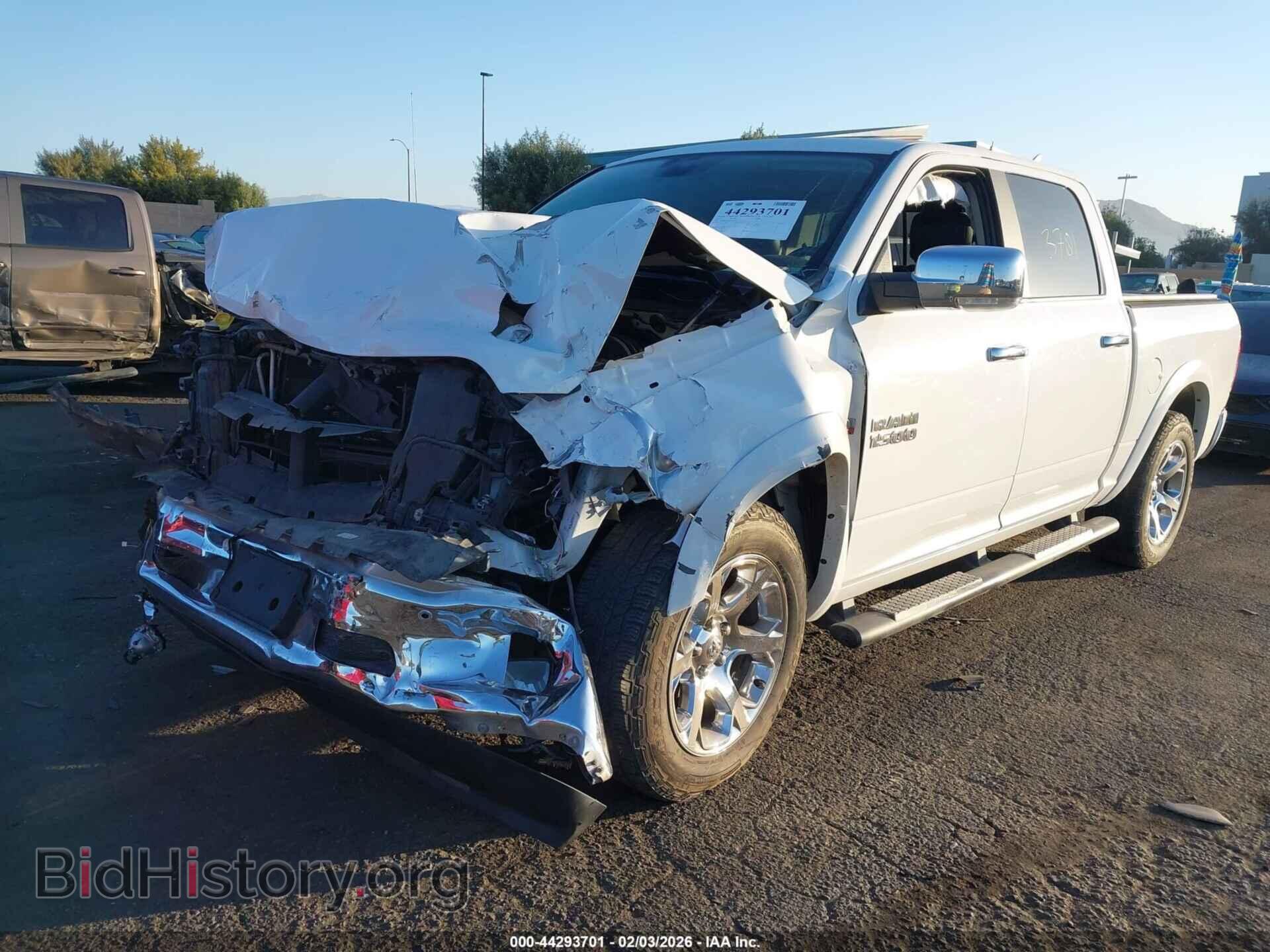 2017 RAM 1500 - VIN: 1C6RR6NT5HS806281 - Фото 2