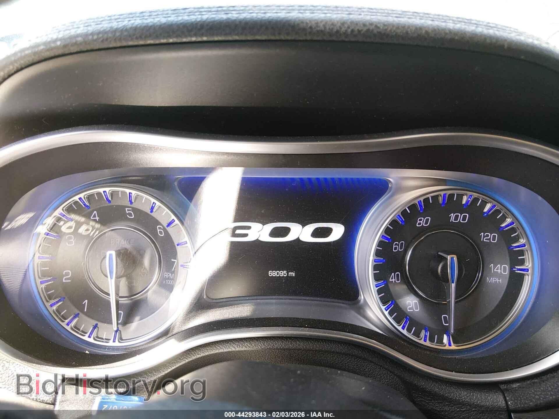 2019 CHRYSLER 300 - VIN: 2C3CCARG2KH531116 - Фото 7