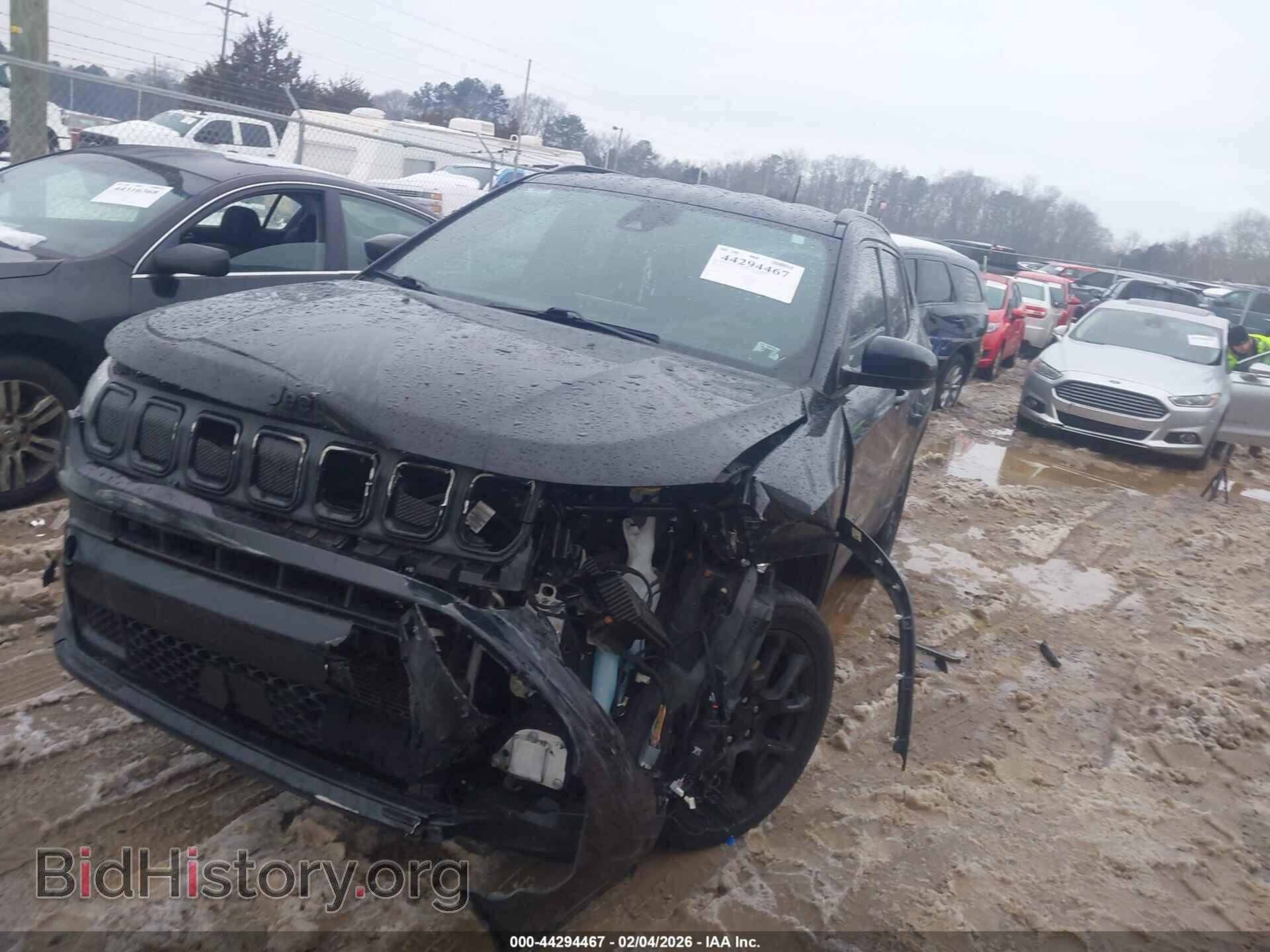 2022 JEEP COMPASS - VIN: 3C4NJDBB2NT182383 - Фото 2