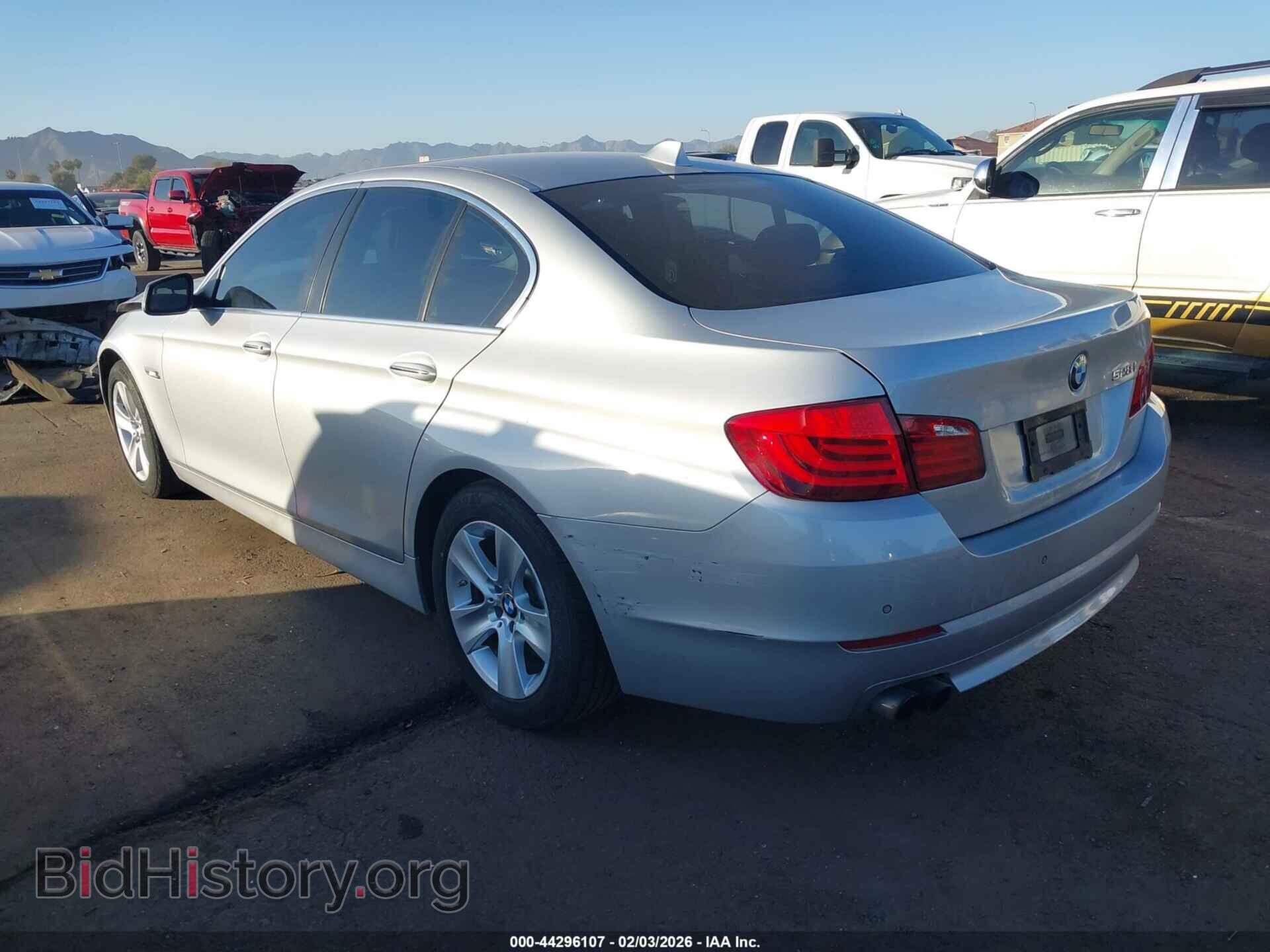 2012 BMW 528I - VIN: WBAXG5C53CDX05917 - Фото 3