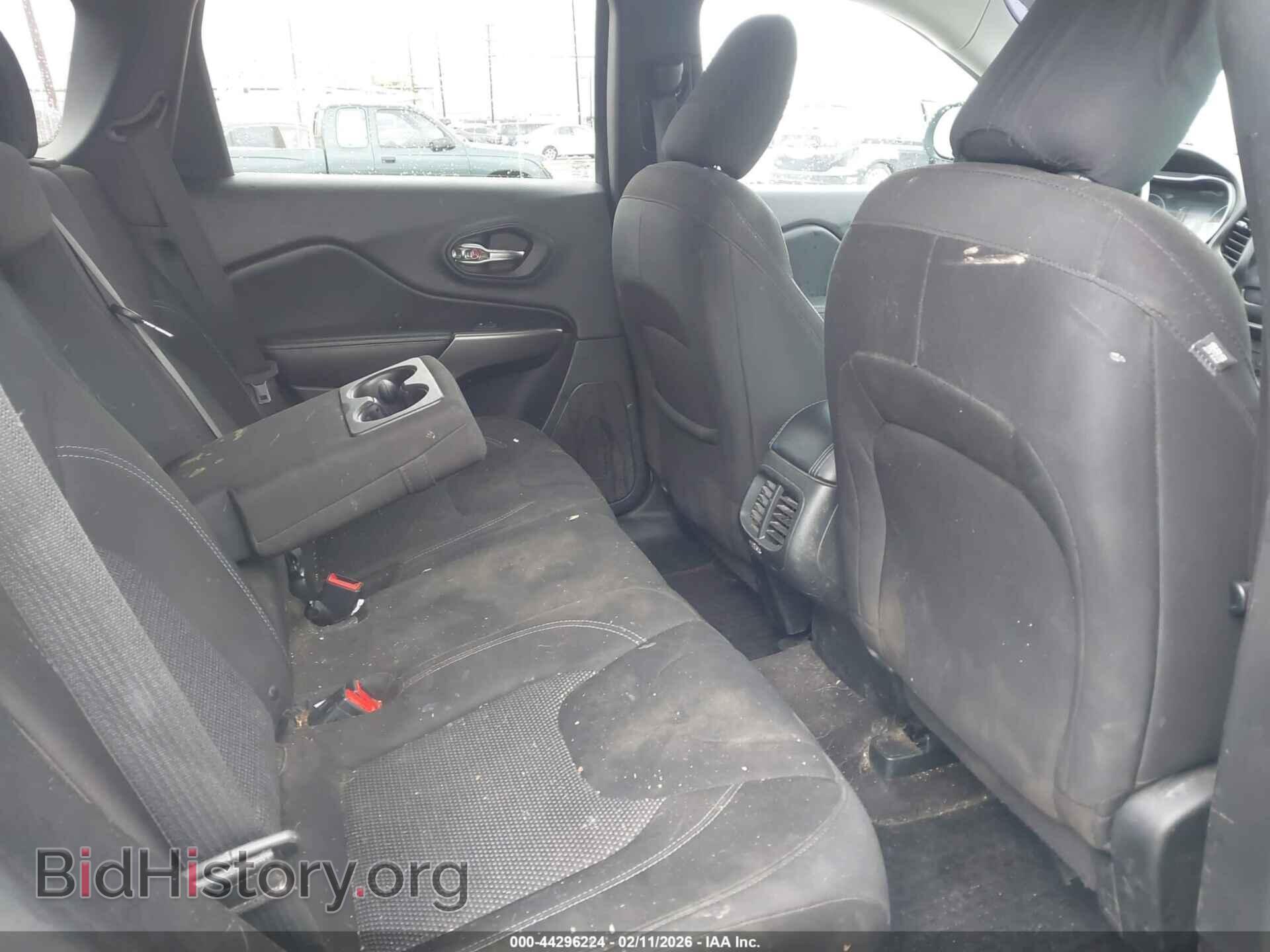 2019 JEEP CHEROKEE - VIN: 1C4PJMCB0KD211971 - Фото 8