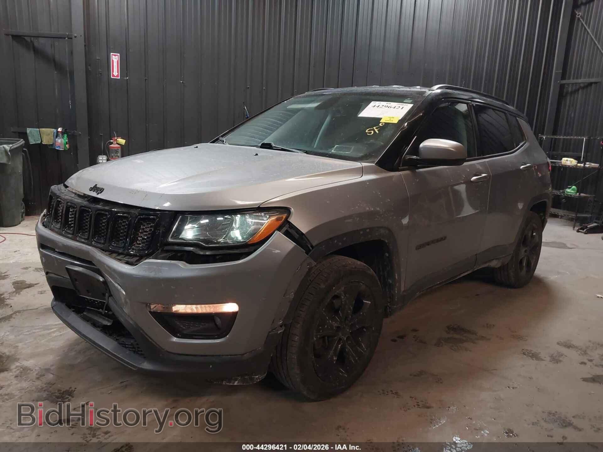2018 JEEP COMPASS - VIN: 3C4NJDBB2JT453310 - Photo 2