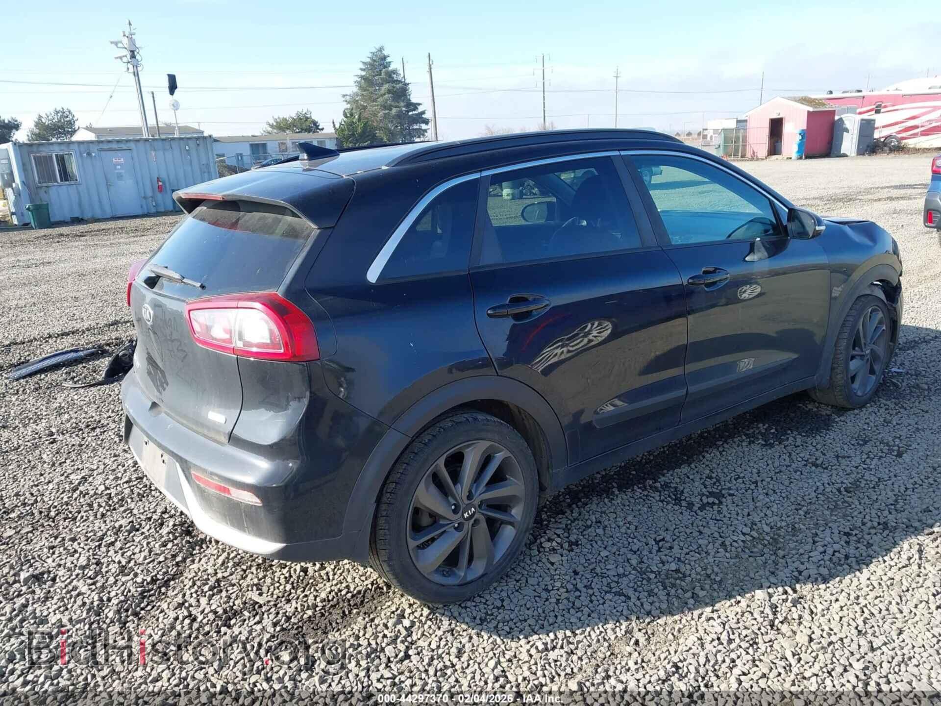 2017 KIA NIRO - VIN: KNDCC3LC8H5092419 - Фото 4