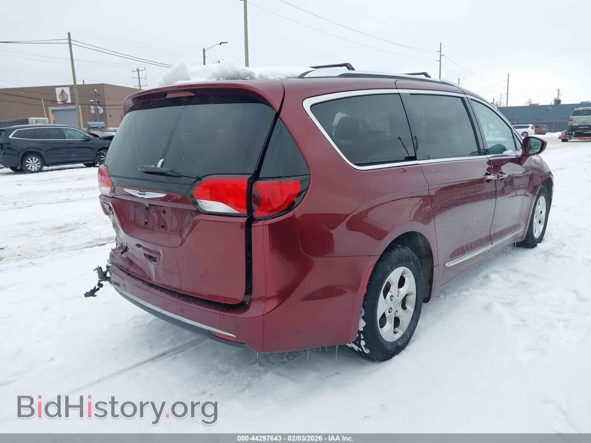 2017 CHRYSLER PACIFICA - VIN: 2C4RC1EG6HR811894 - Photo 4