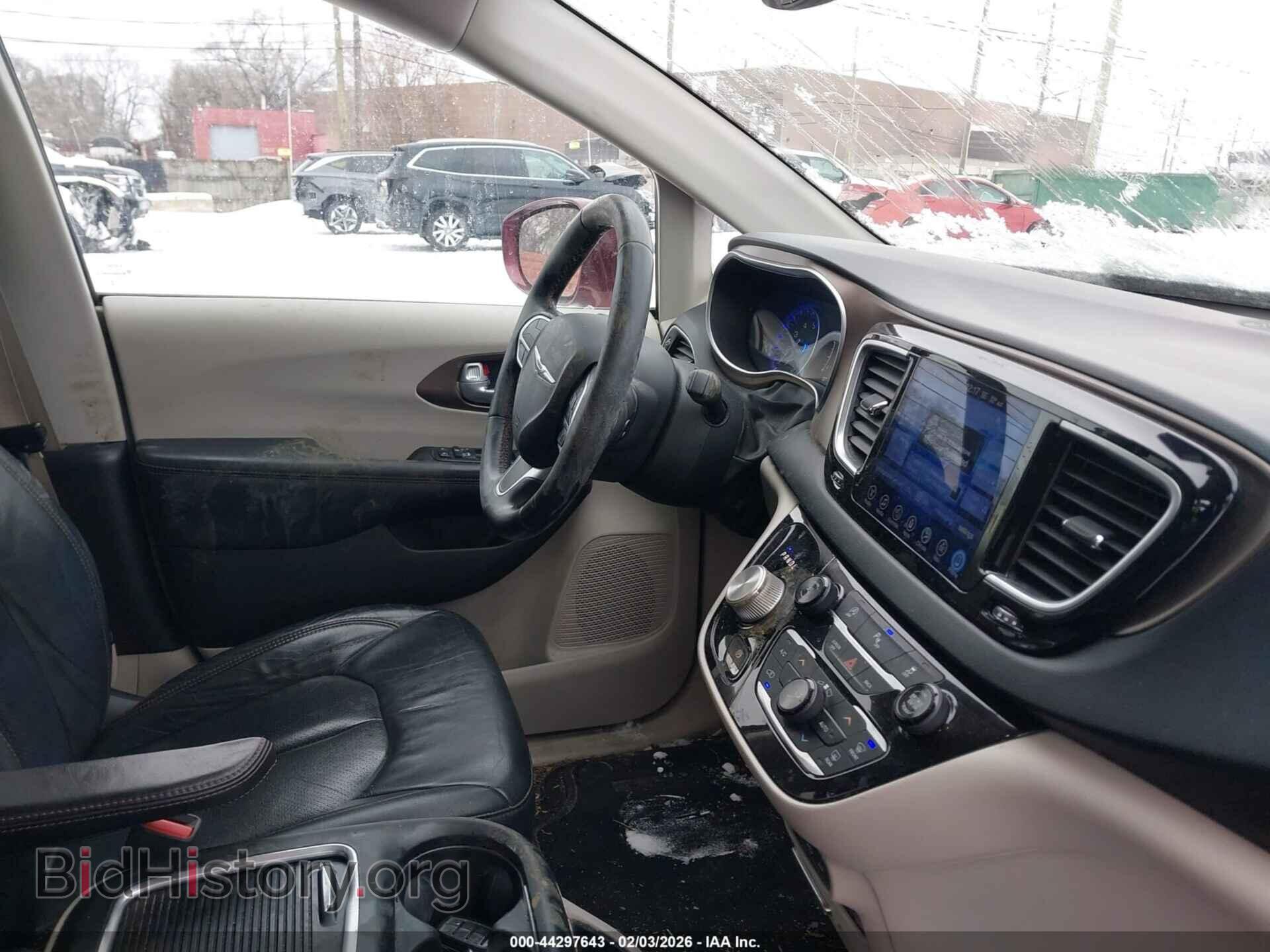 2017 CHRYSLER PACIFICA - VIN: 2C4RC1EG6HR811894 - Photo 5
