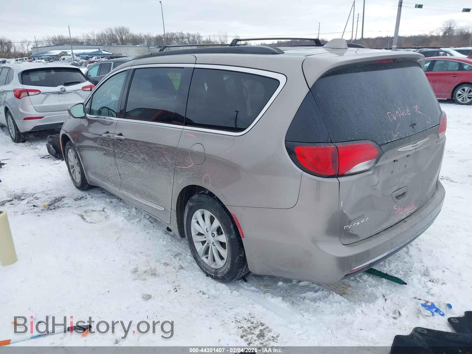 2017 CHRYSLER PACIFICA - VIN: 2C4RC1BG0HR576218 - Фото 3