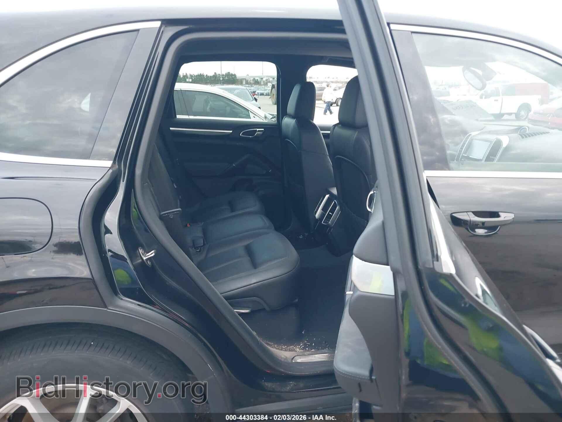 2016 PORSCHE CAYENNE - VIN: WP1AA2A22GLA10078 - Photo 8