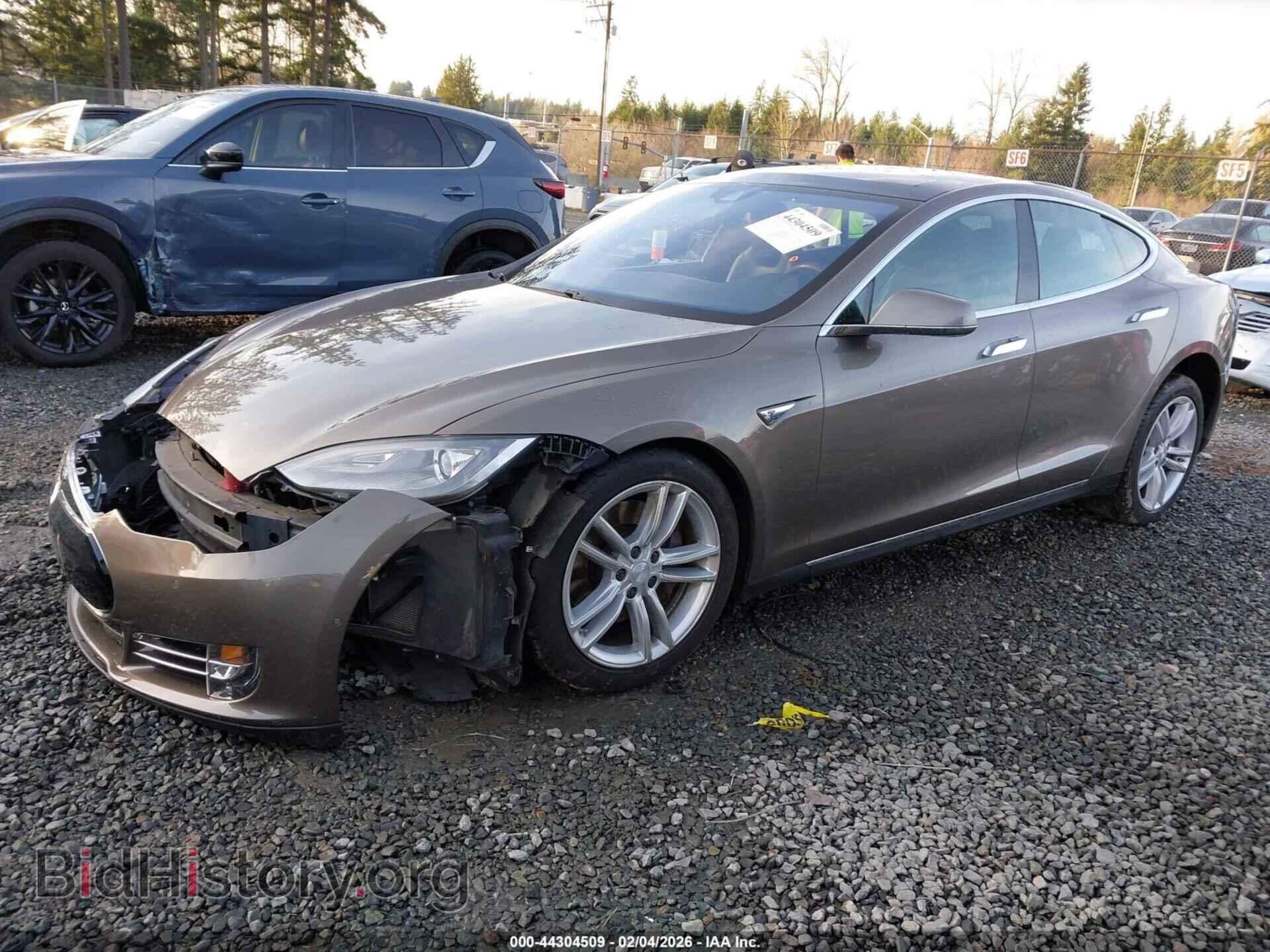 2015 TESLA MODEL S - VIN: 5YJSA1E25FF101793 - Фото 2