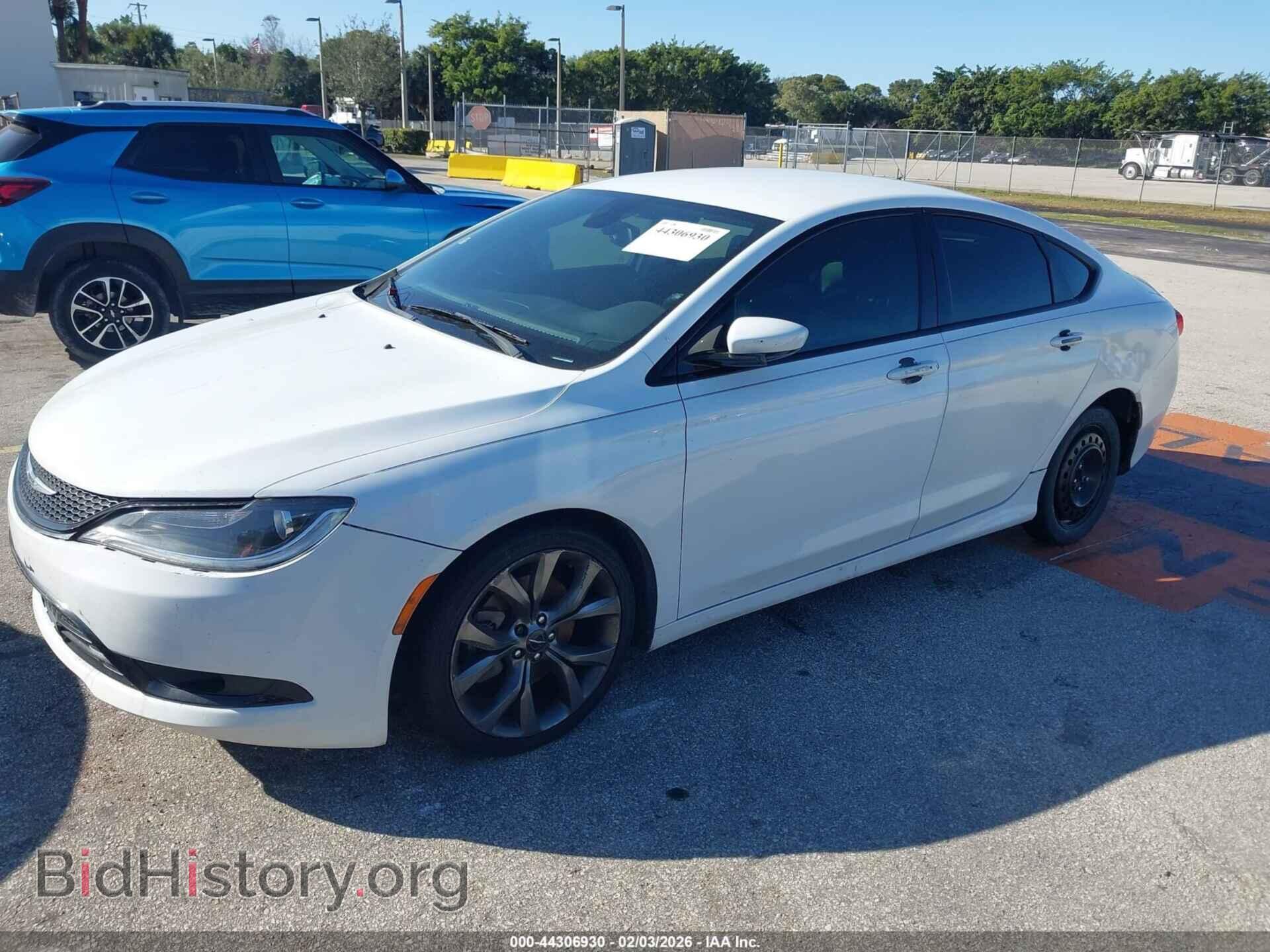 2016 CHRYSLER 200 - VIN: 1C3CCCBB4GN111754 - Фото 2