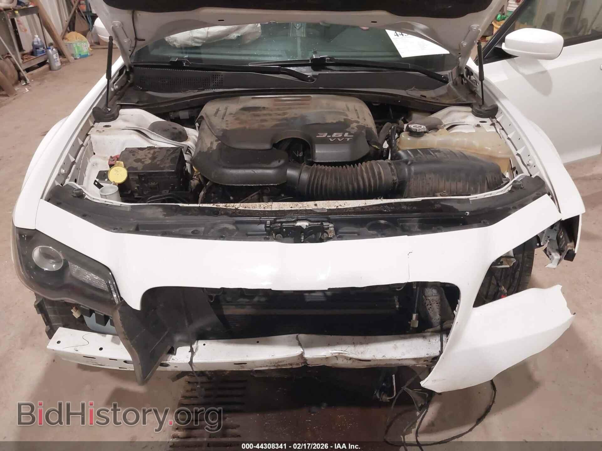 2018 CHRYSLER 300 - VIN: 2C3CCAGG7JH165574 - Photo 10